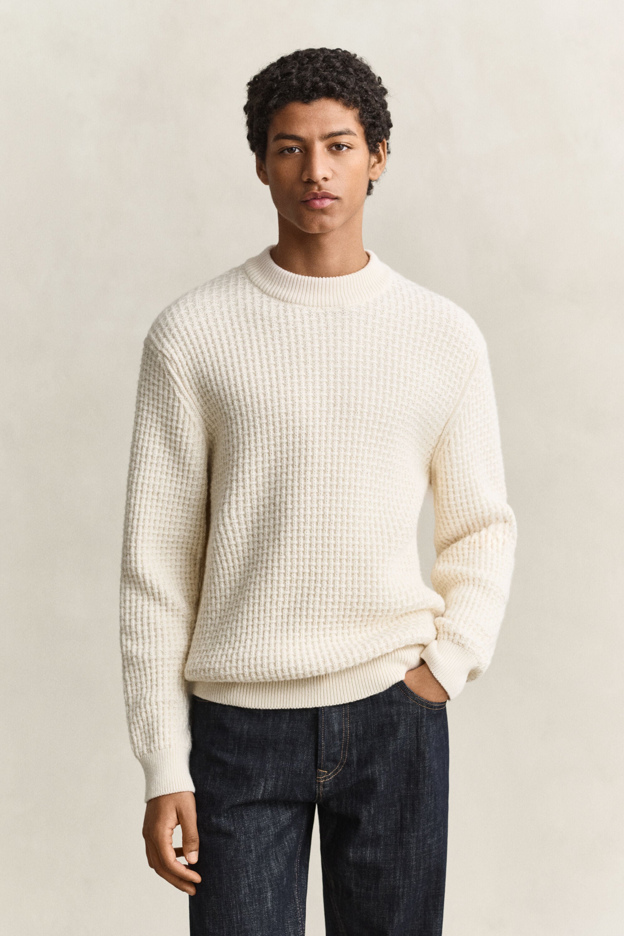Pull texturé à col cheminée en laine et coton