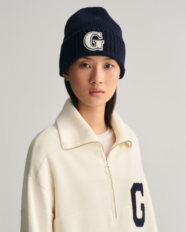 G-badge beanie