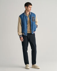 Chino van keperstof met taps toelopende pijpen