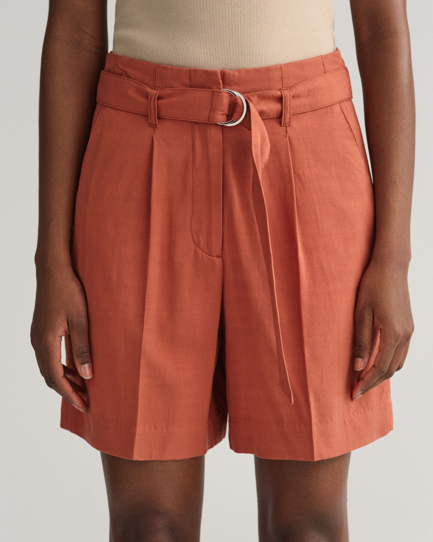 Relaxed Fit short met ceintuur