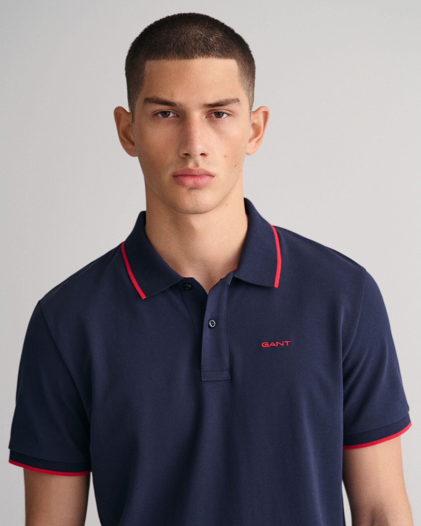 Contrast Tipped piqu&eacute; poloshirt