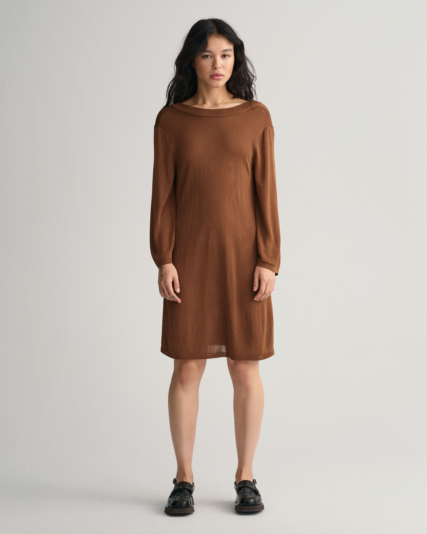 Robe en maille ouverte dans le dos