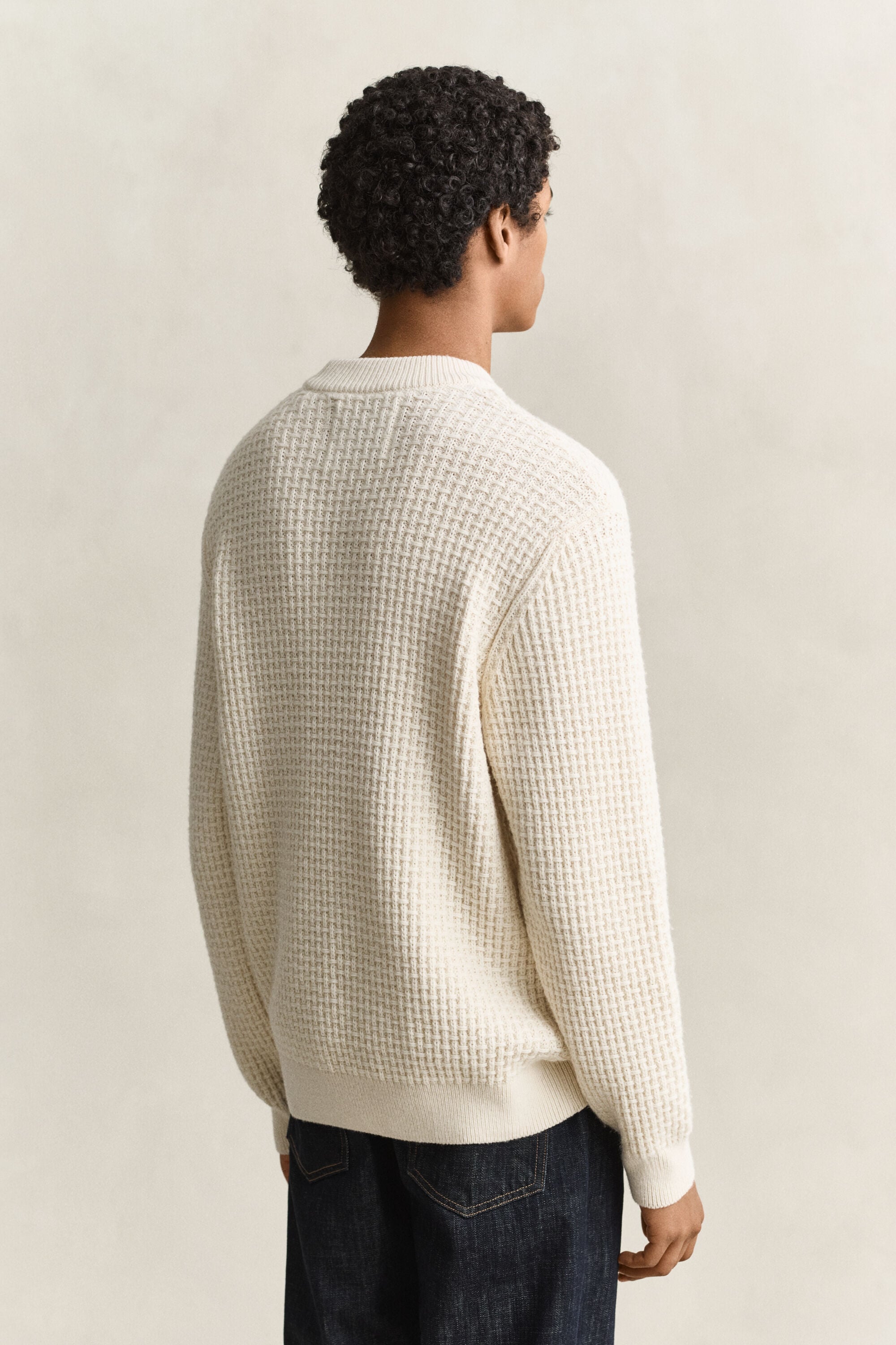 Pull texturé à col cheminée en laine et coton