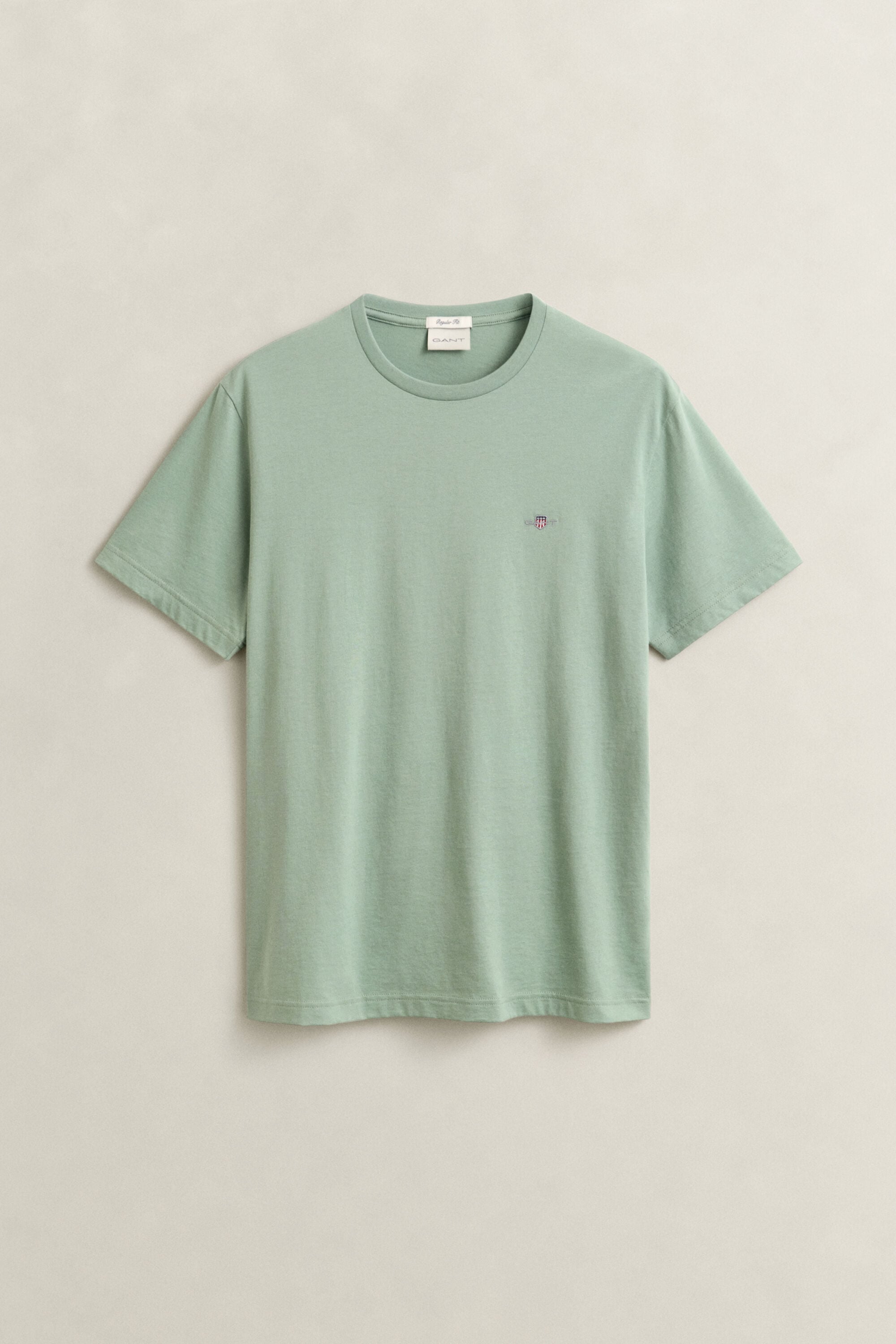 T-shirt coupe regular avec écusson