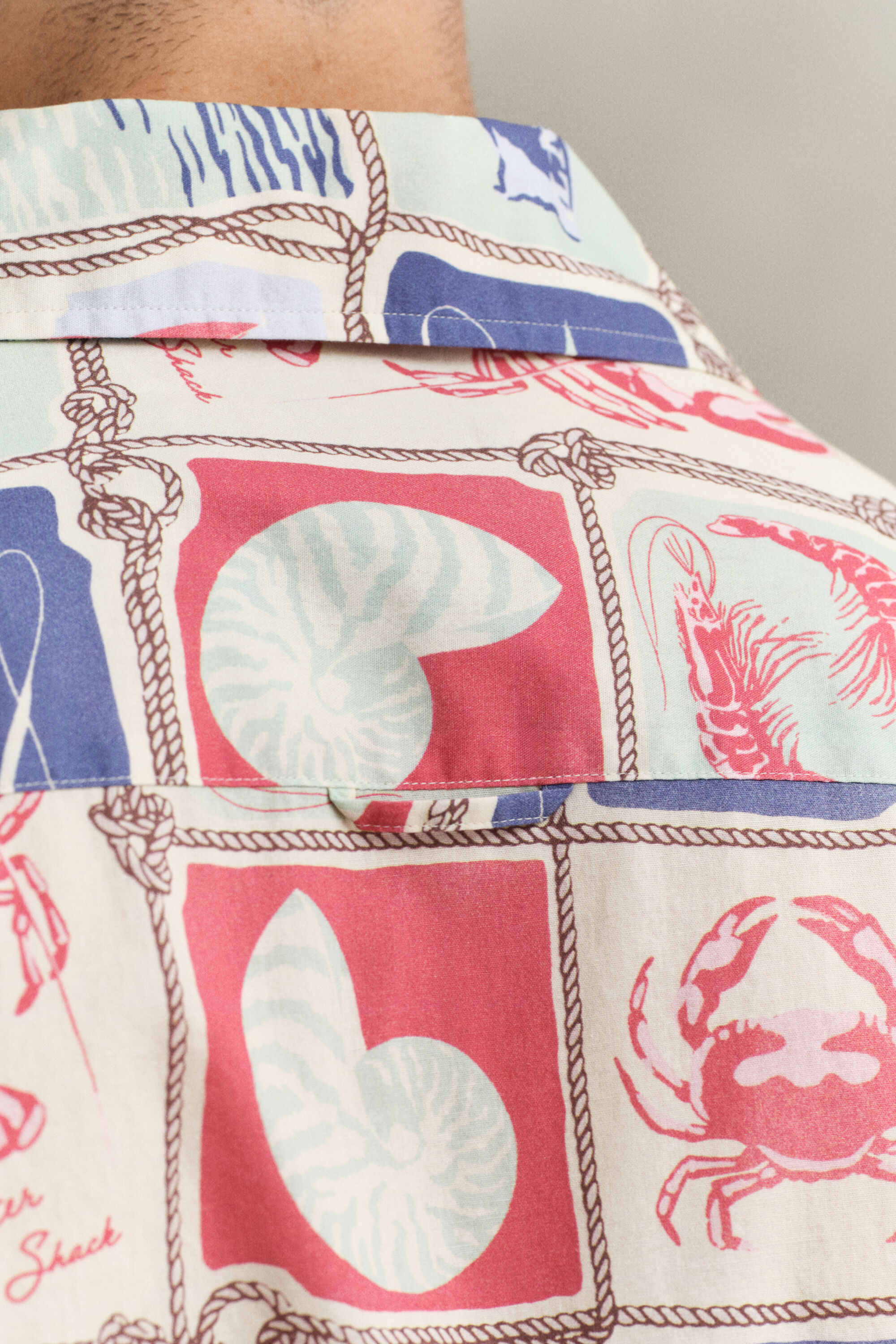 Chemise marine à manches courtes