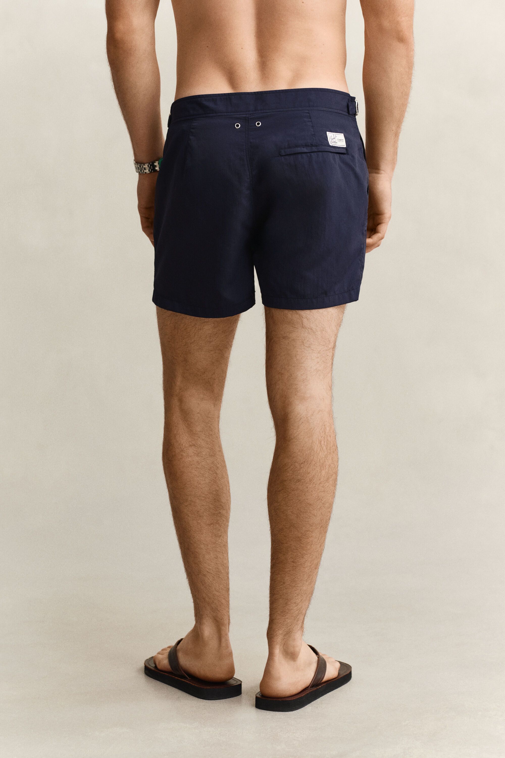 Short de bain coupe ajustée