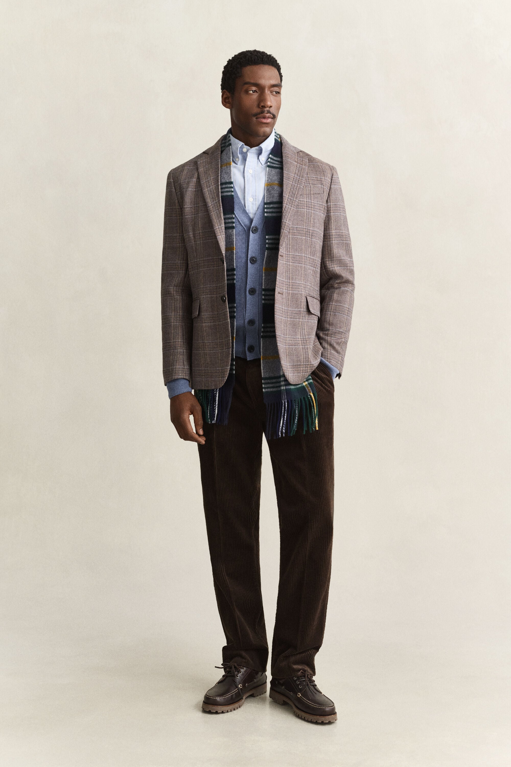 Cardigan col V en laine d’agneau