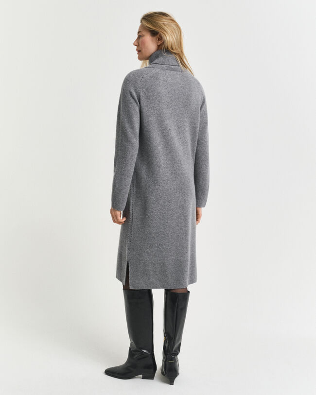 Robe col roulé avec finitions en maille