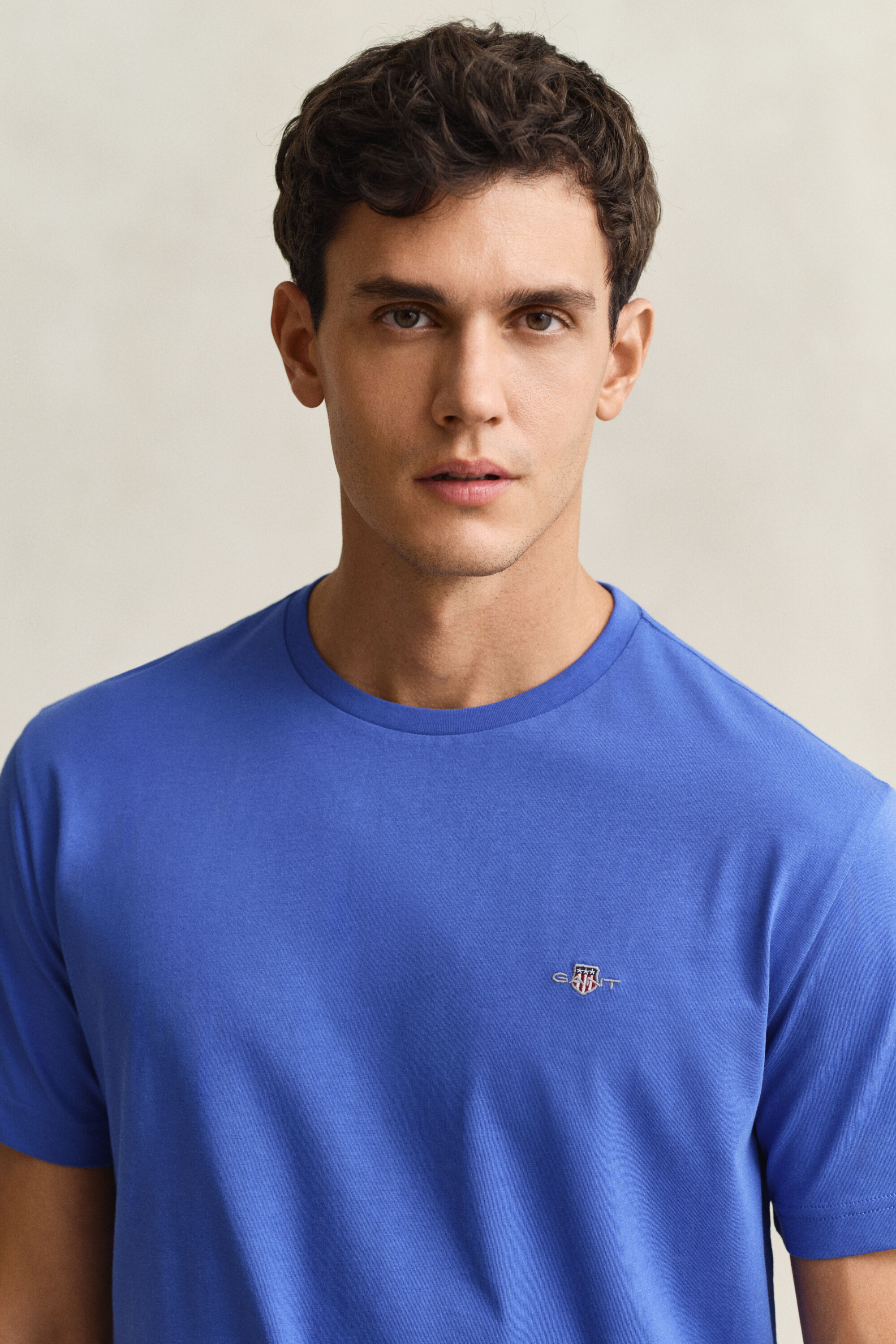 T-shirt coupe regular Shield