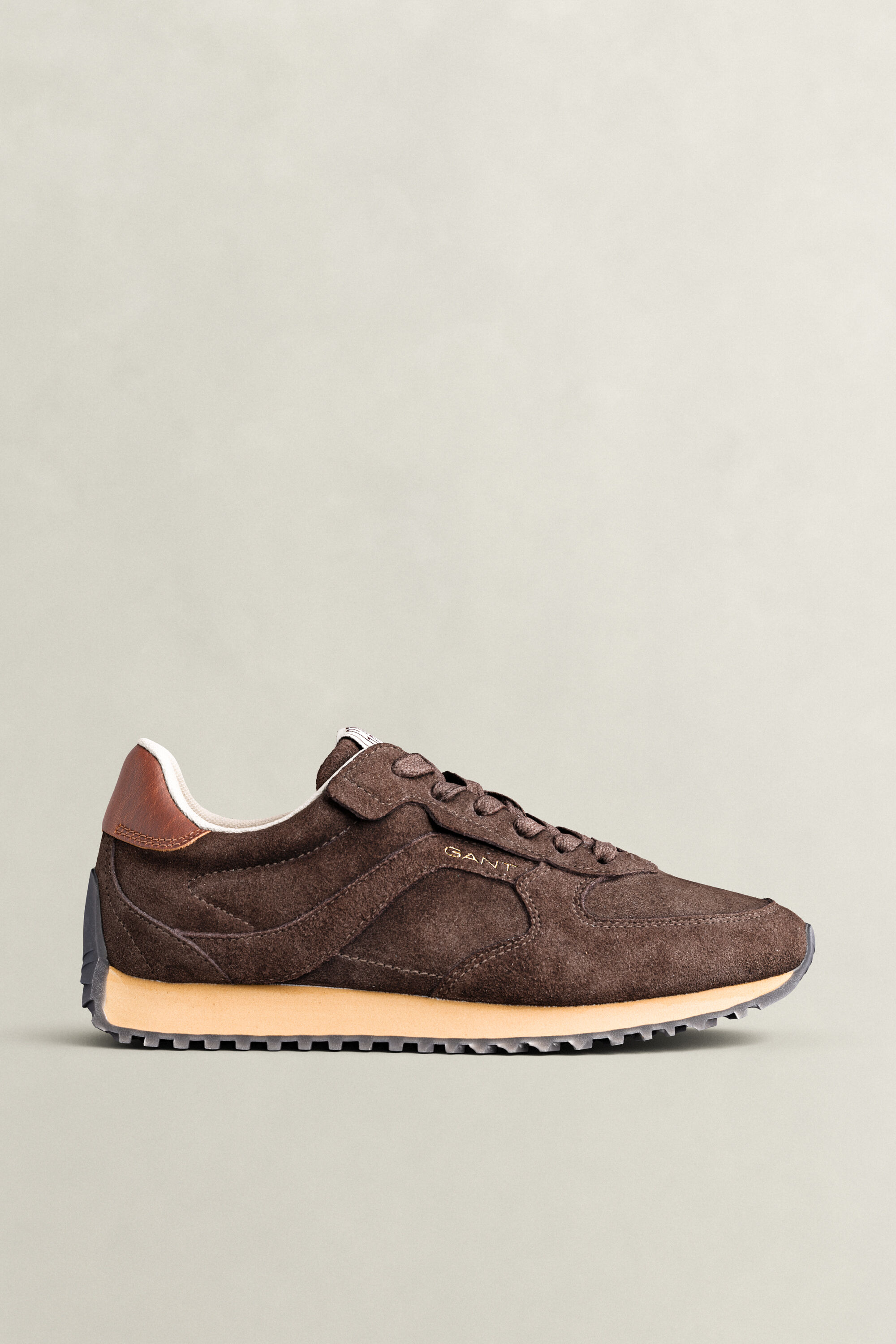 Baskets en daim Beja