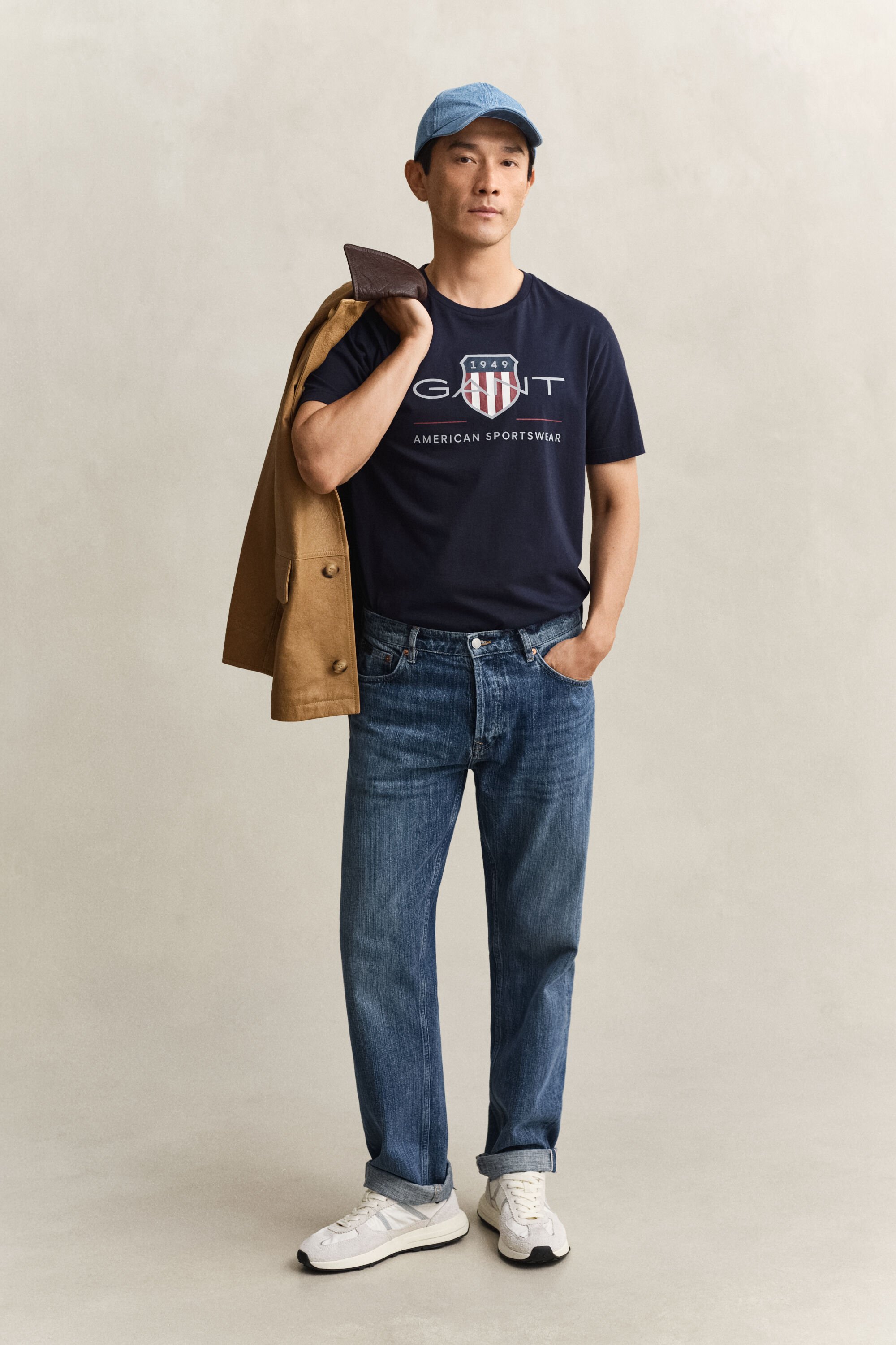 T-shirt Archive Shield