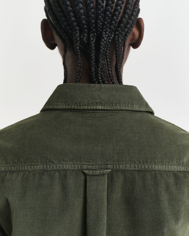 Chemise coupe regular en velours côtelé