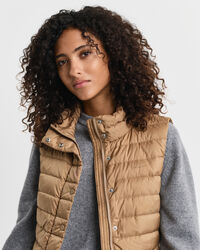 Lichte donsbodywarmer