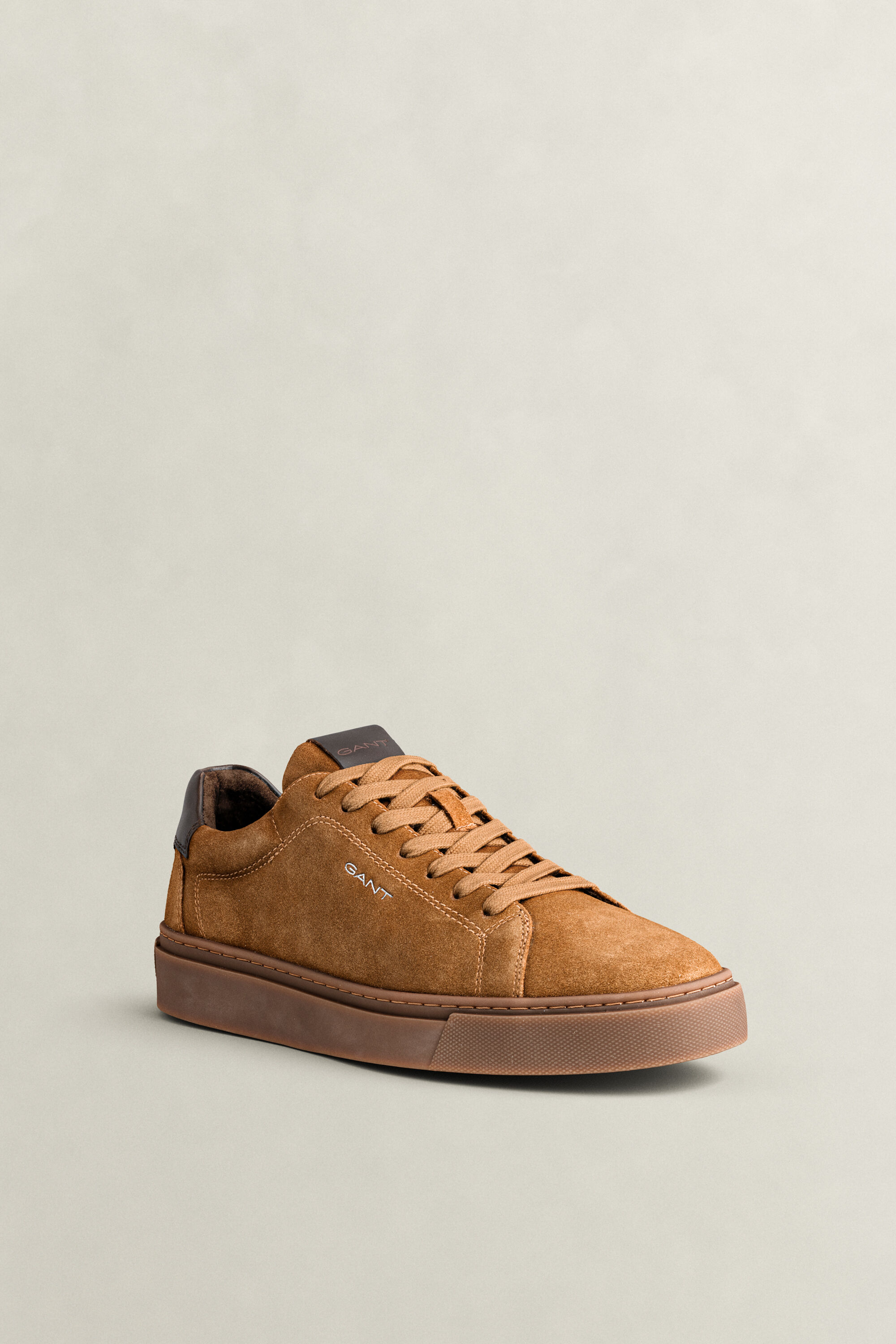 Baskets en daim McJulien