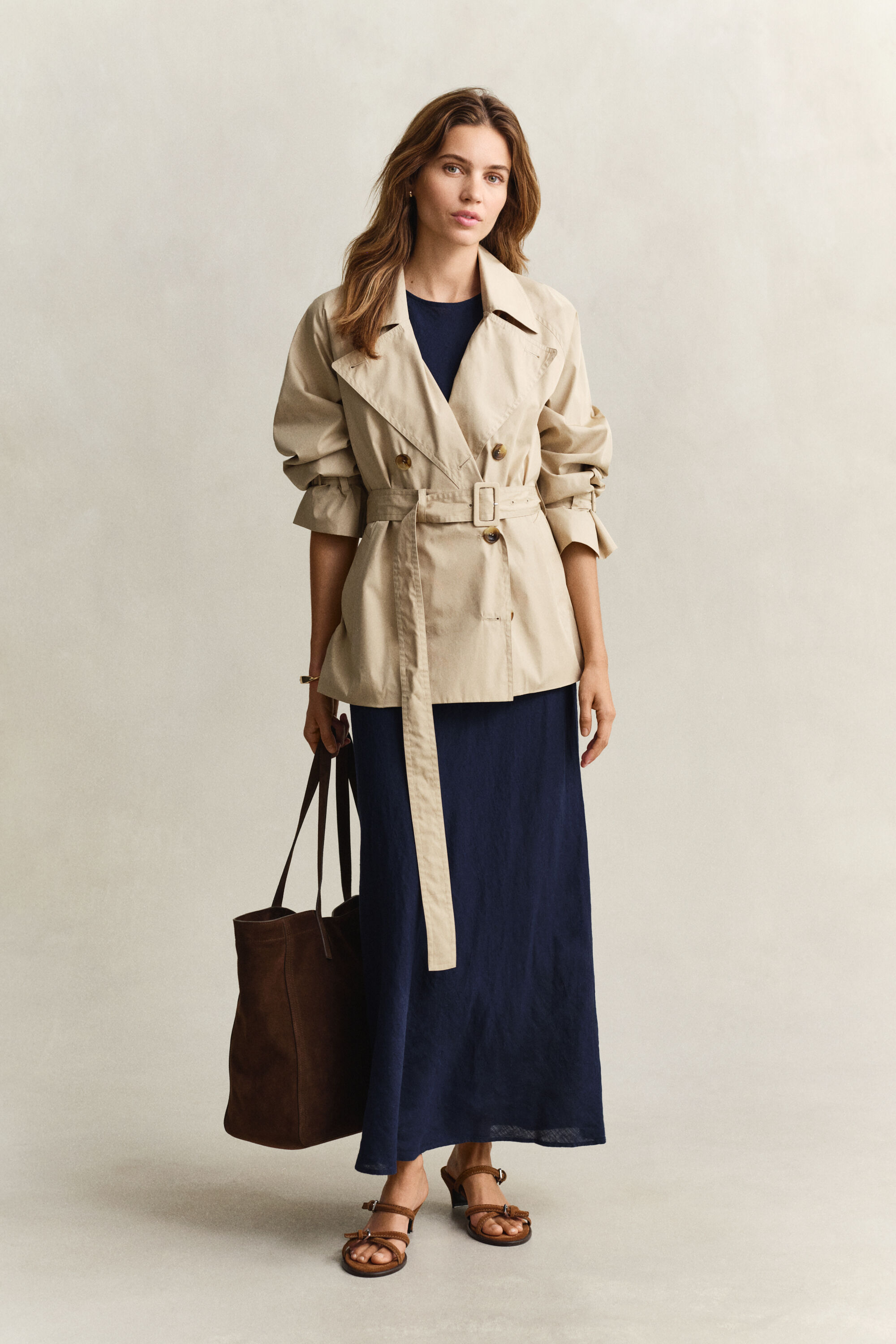 Schuin geknipte linnen midi-jurk