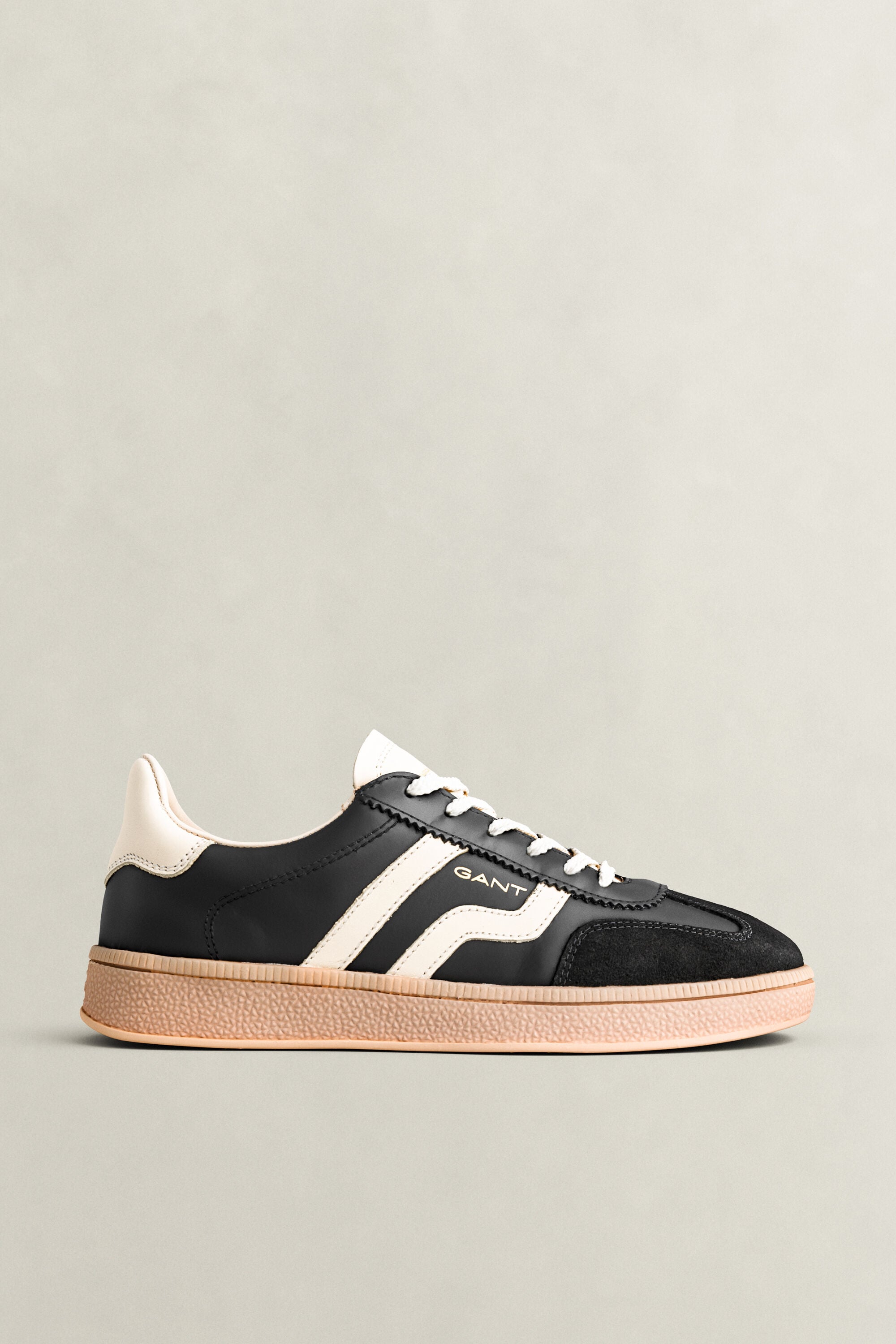 Baskets en daim et cuir Cuzima