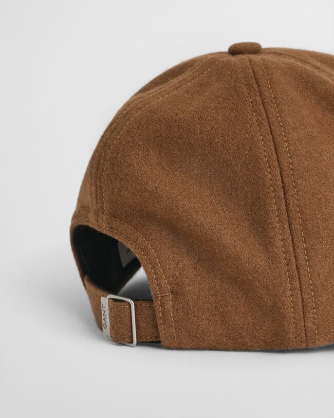 Casquette en molleton avec écusson