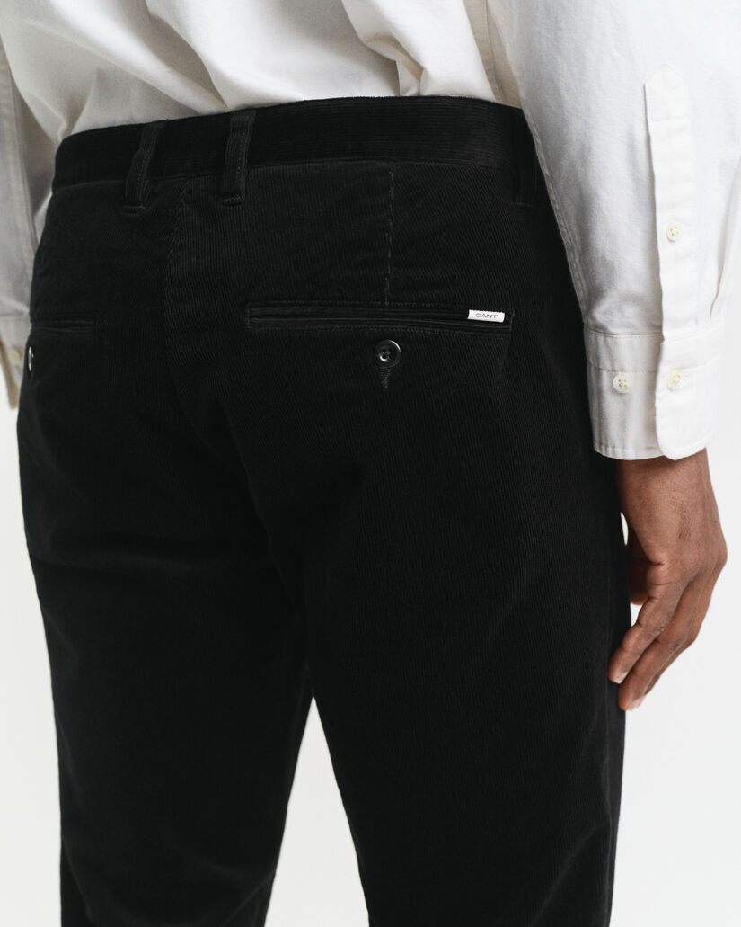 Slim Fit corduroy chino