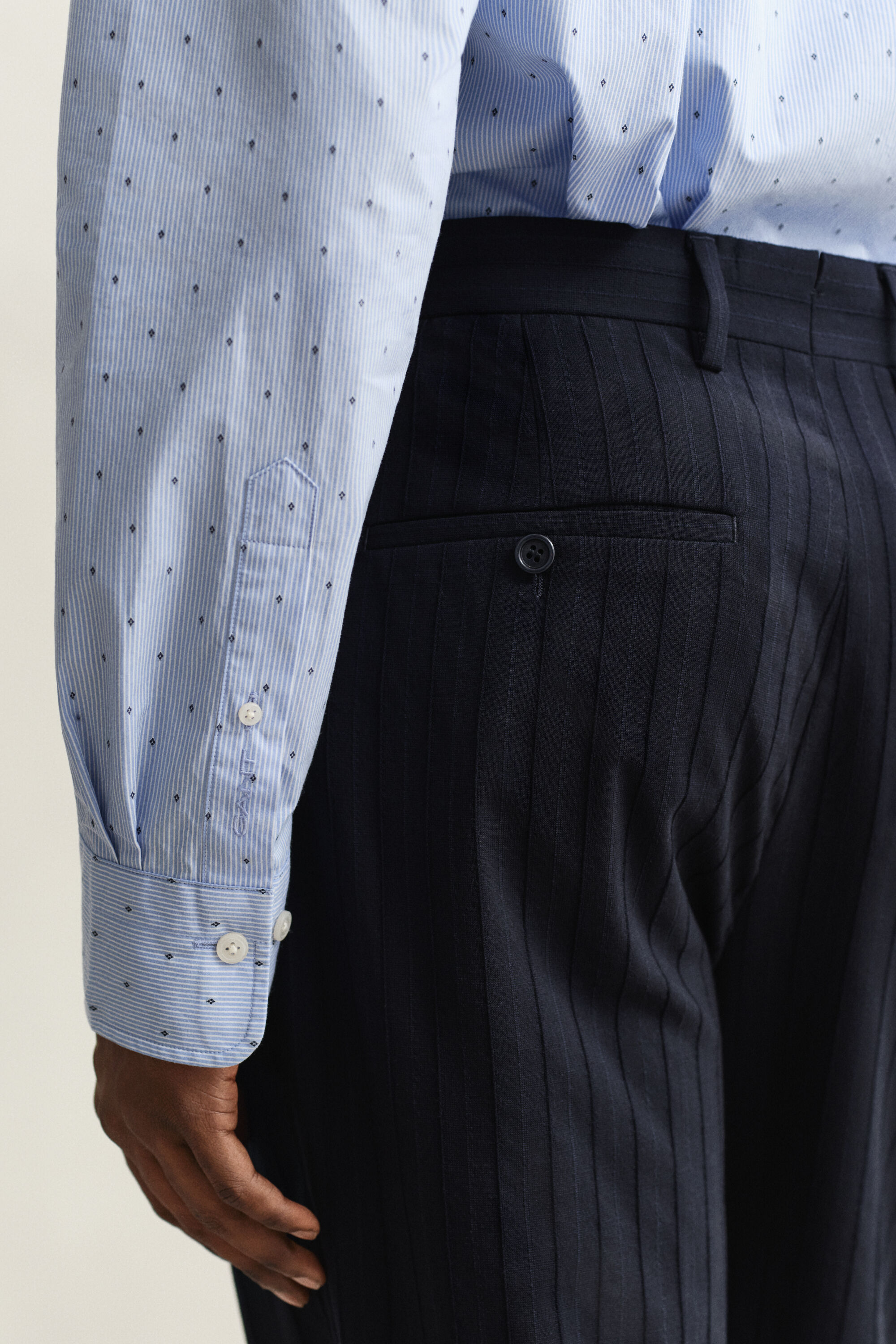 Chemise en fil coupé