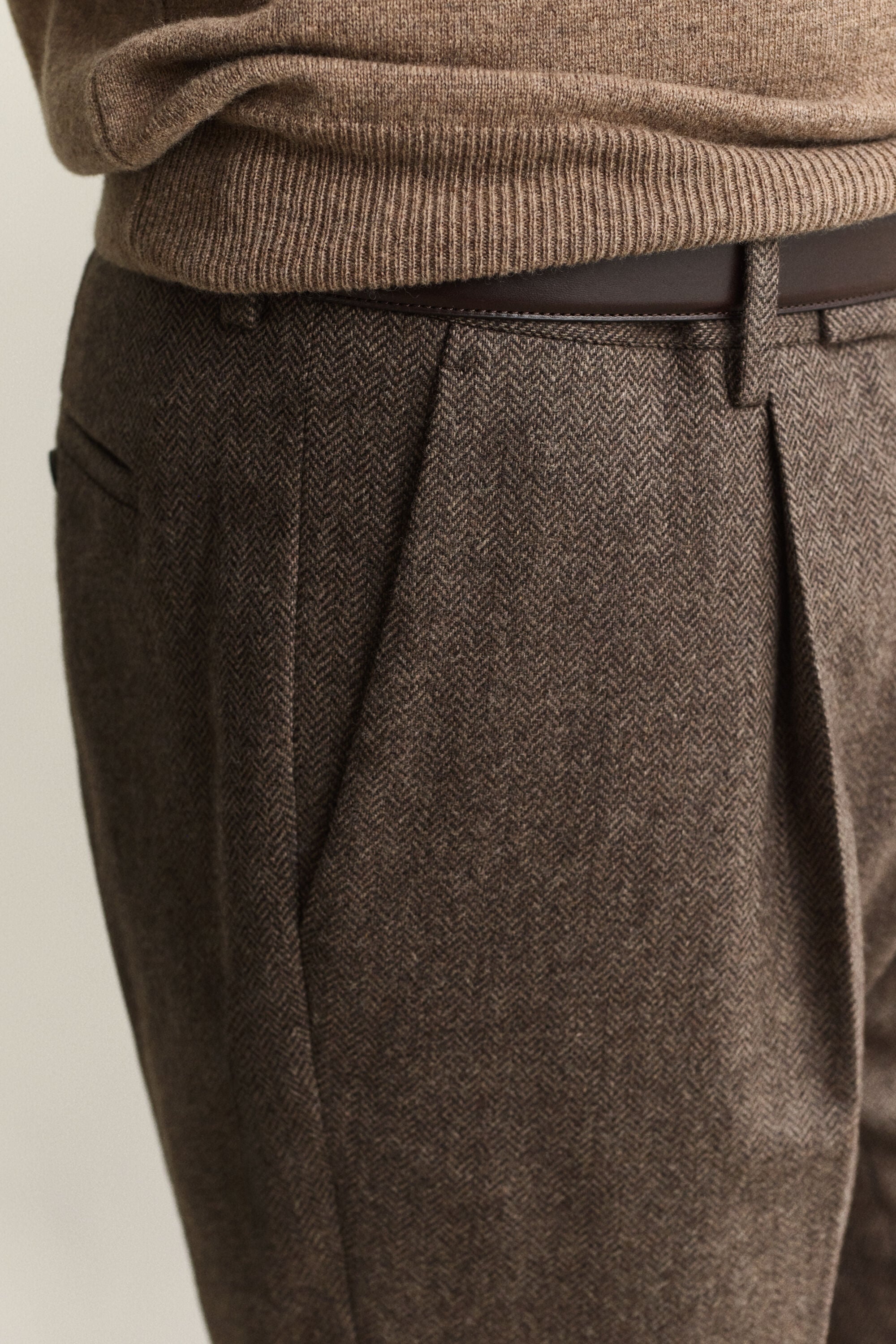 Pantalon de costume en laine à chevrons