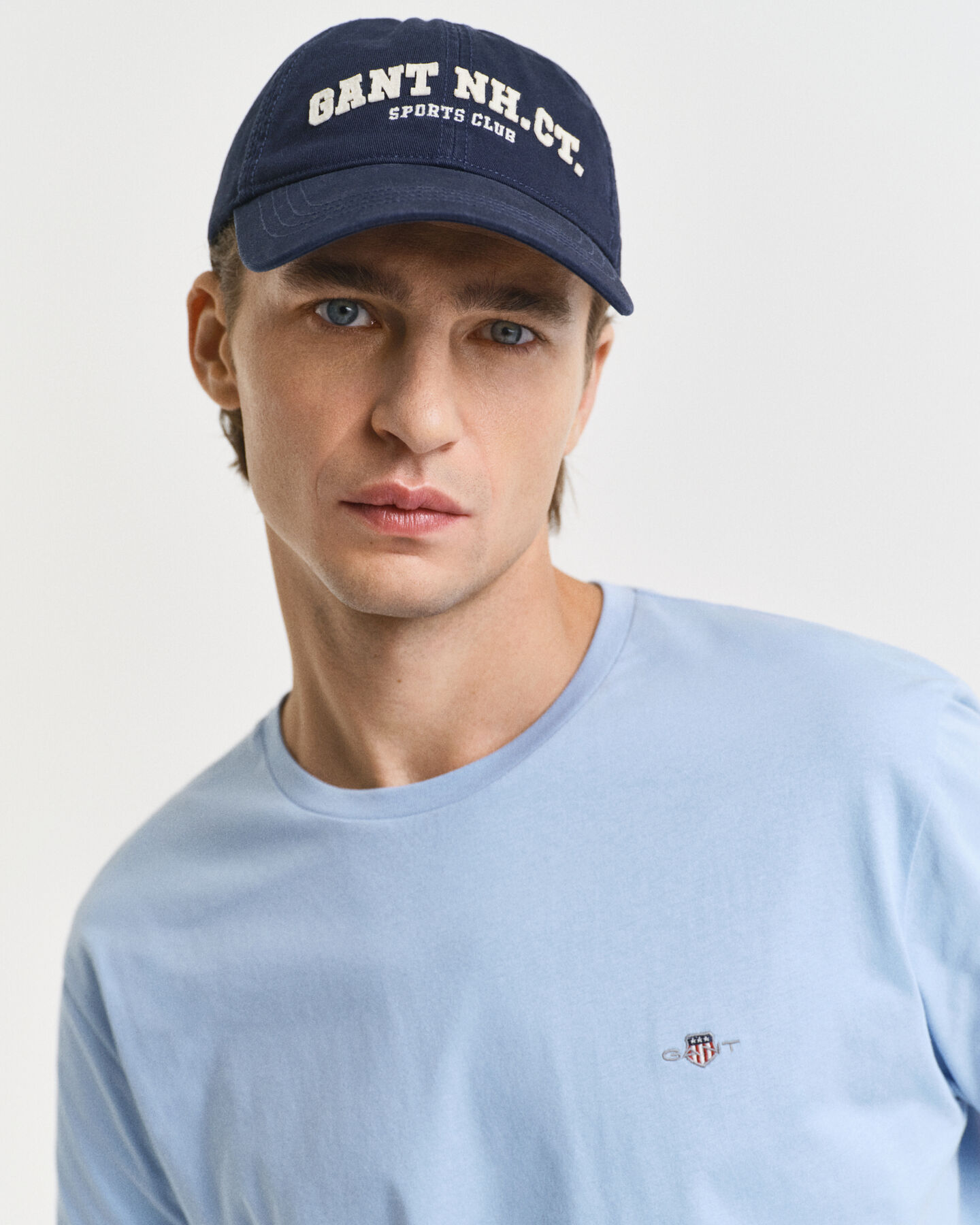 T-shirt coupe regular Shield