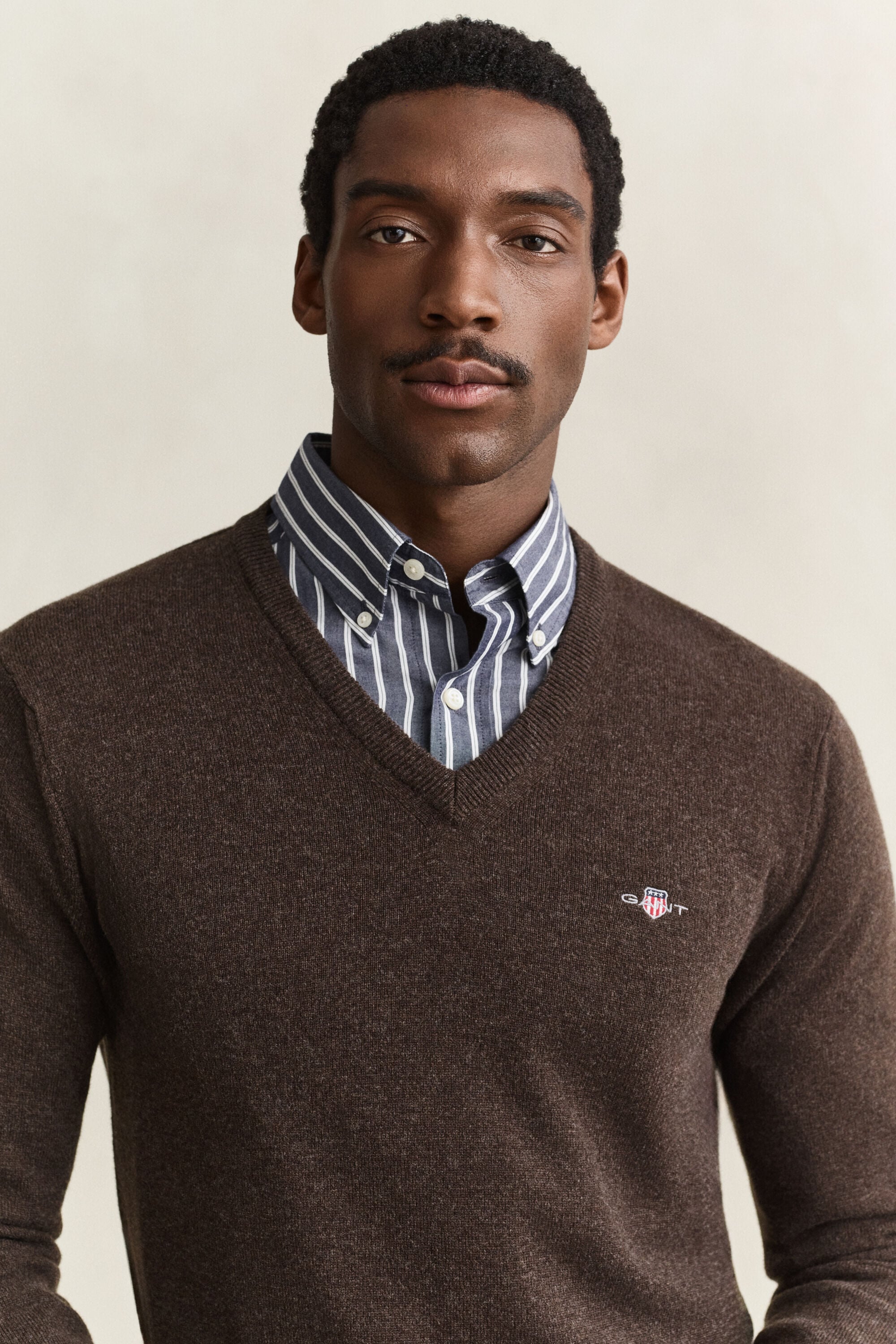 Pull col V en laine d’agneau