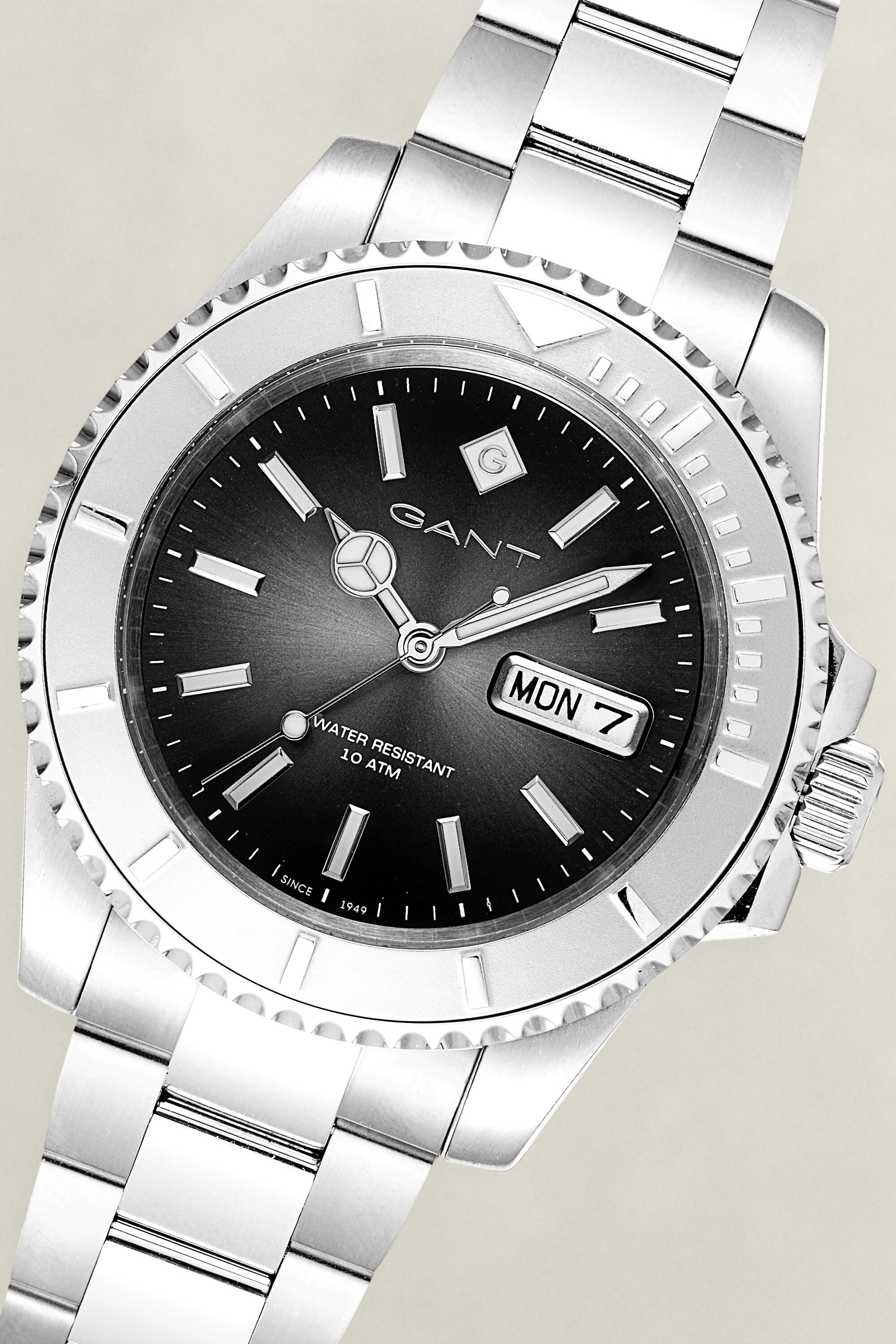 Montre Watertown