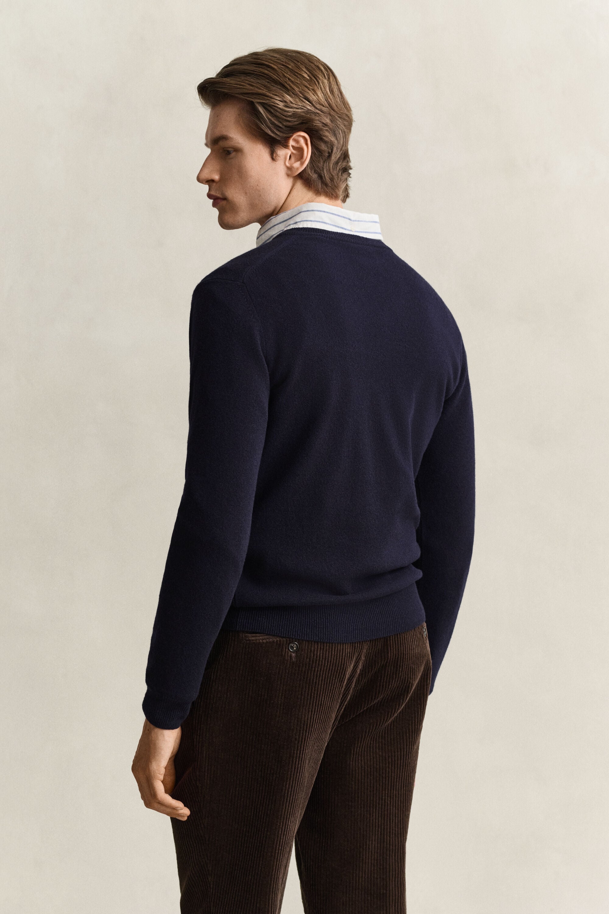 Pull col V en laine d’agneau