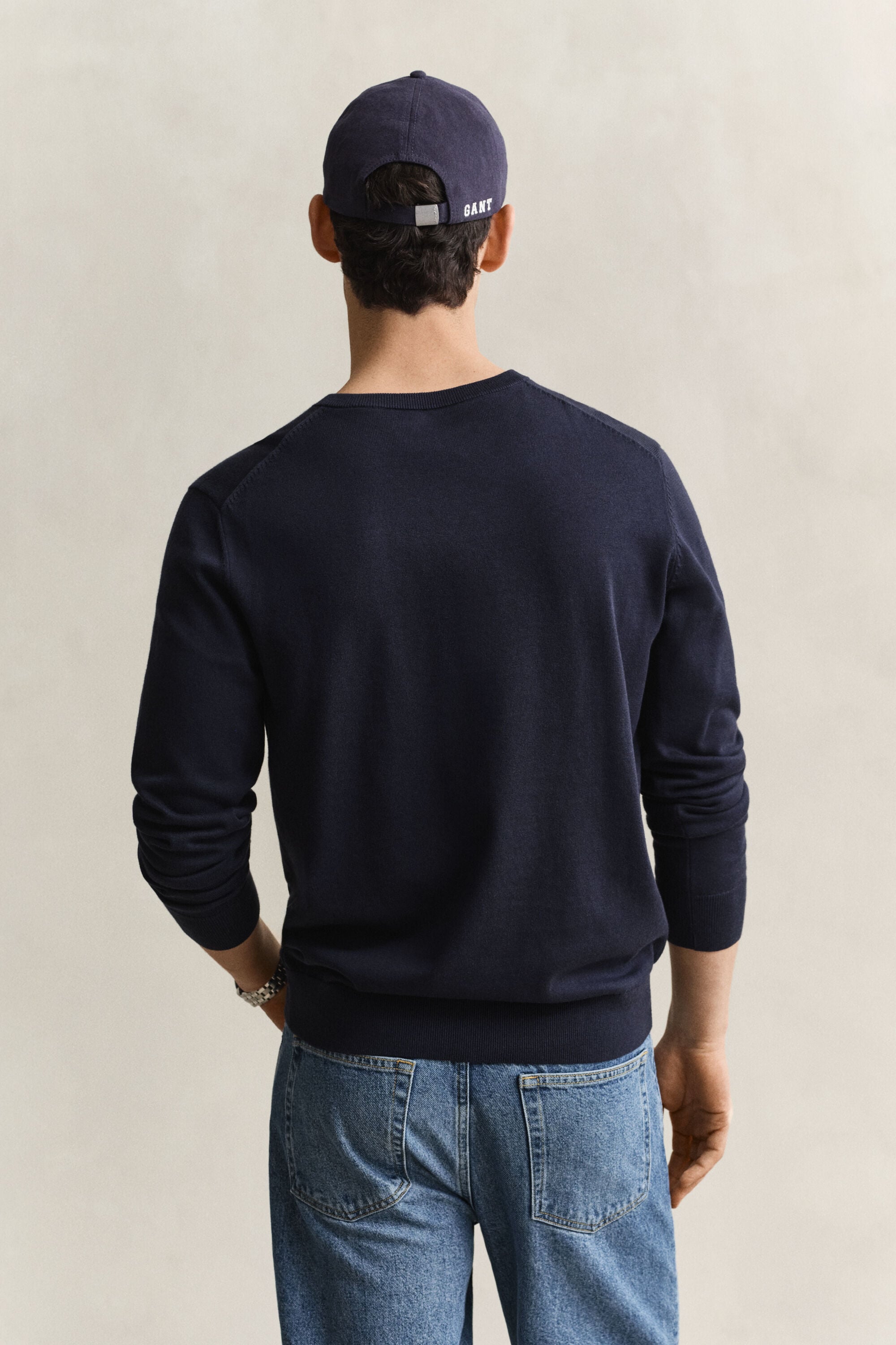 Pull col V en coton classique