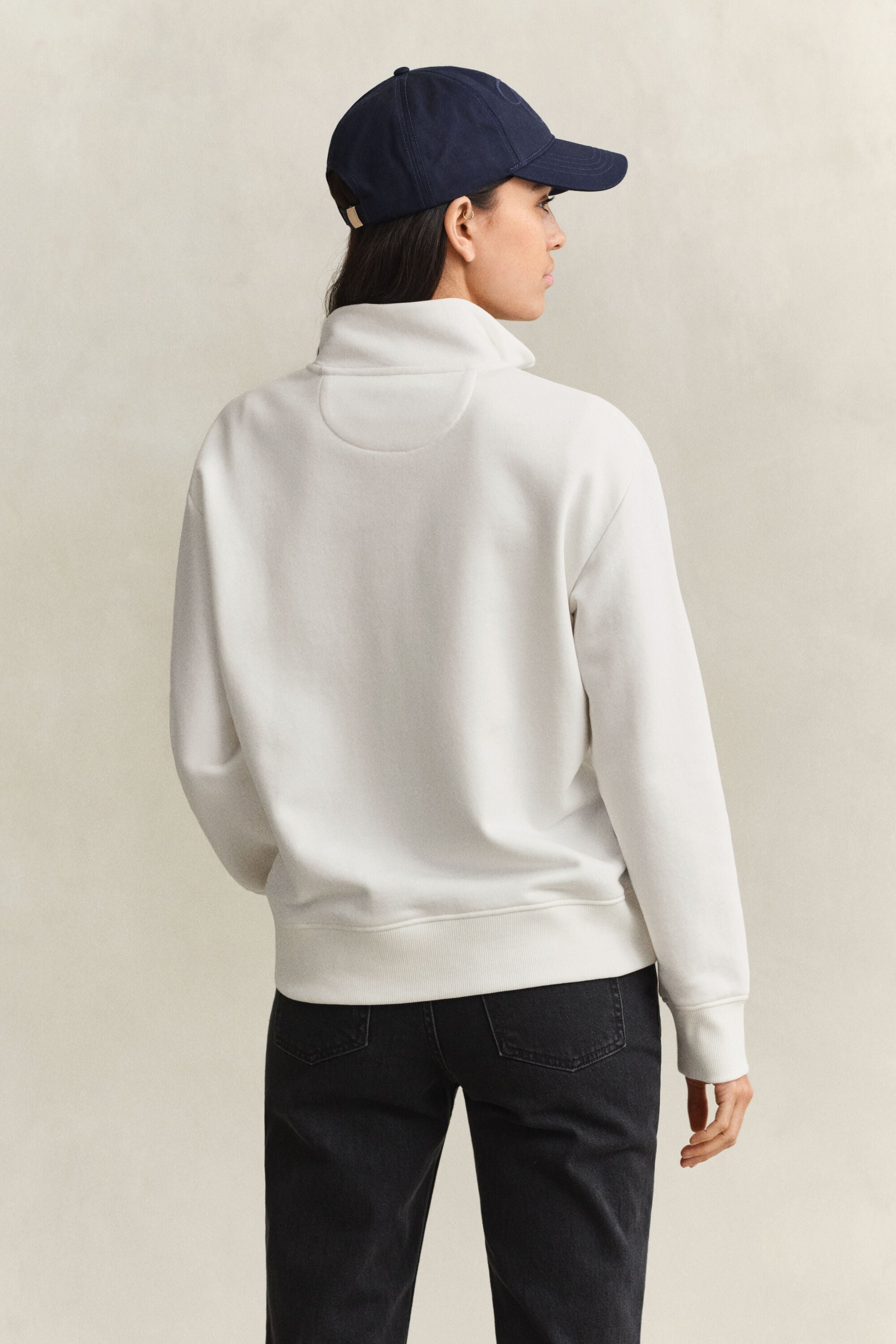 Sweat-shirt à demi-zip avec écusson