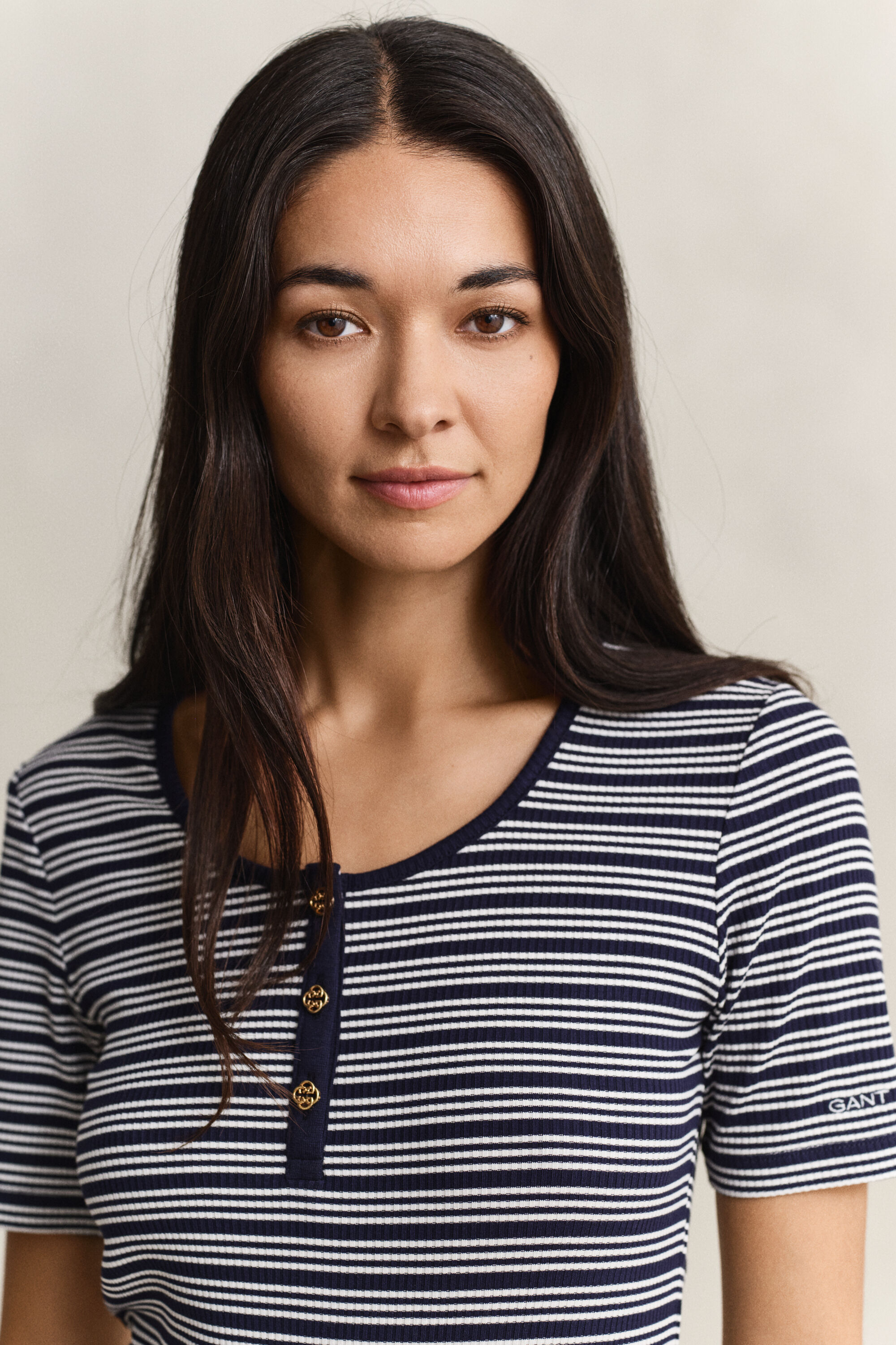 Haut côtelé à col tunisien