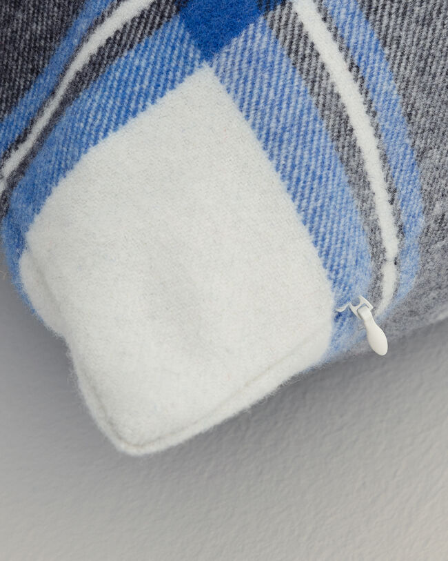 Kussenhoes met Schotse ruit