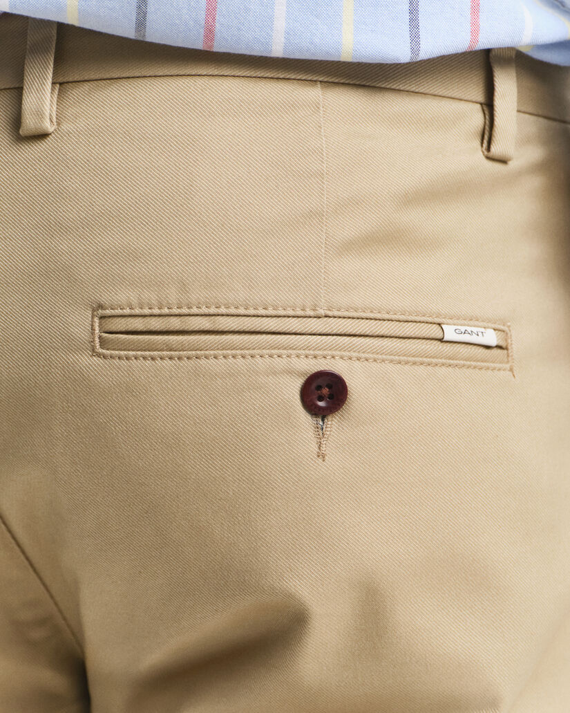 Slim Fit chino