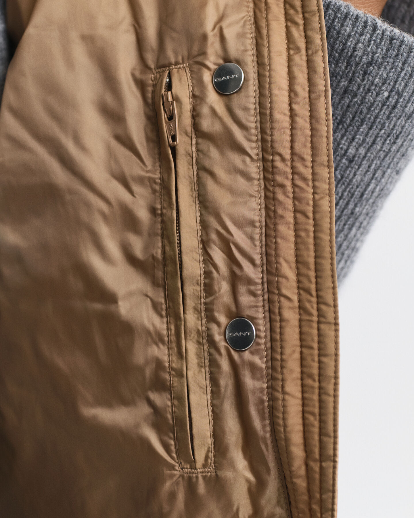 Lichte donsbodywarmer