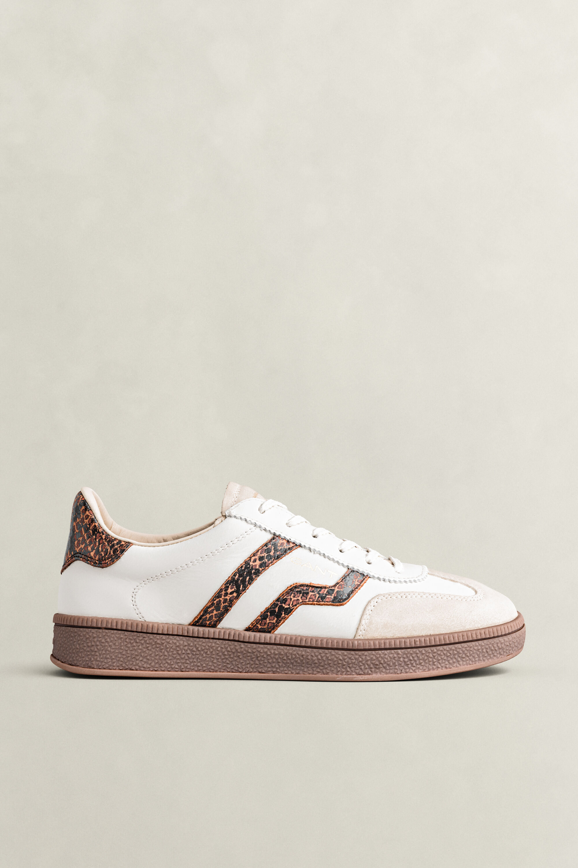 Baskets en daim et cuir Cuzima