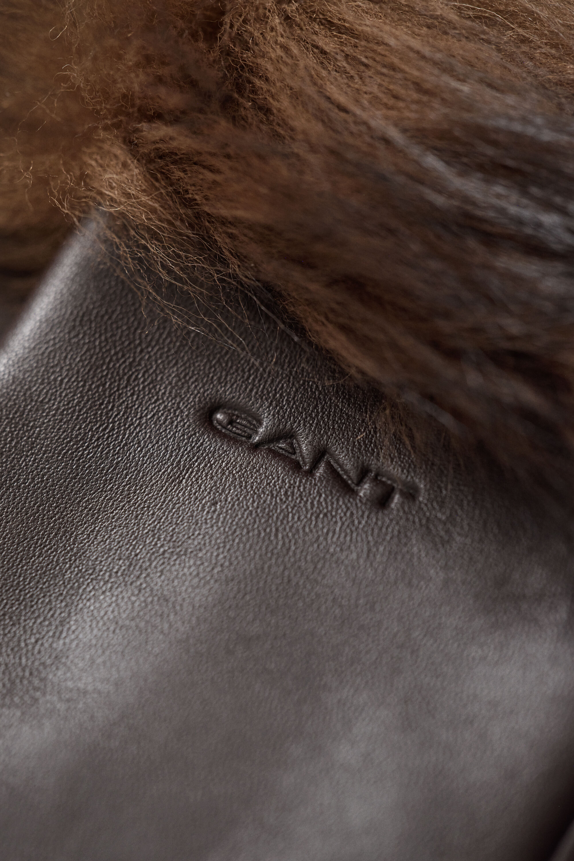 Leren handschoenen met manchet van lamsvacht