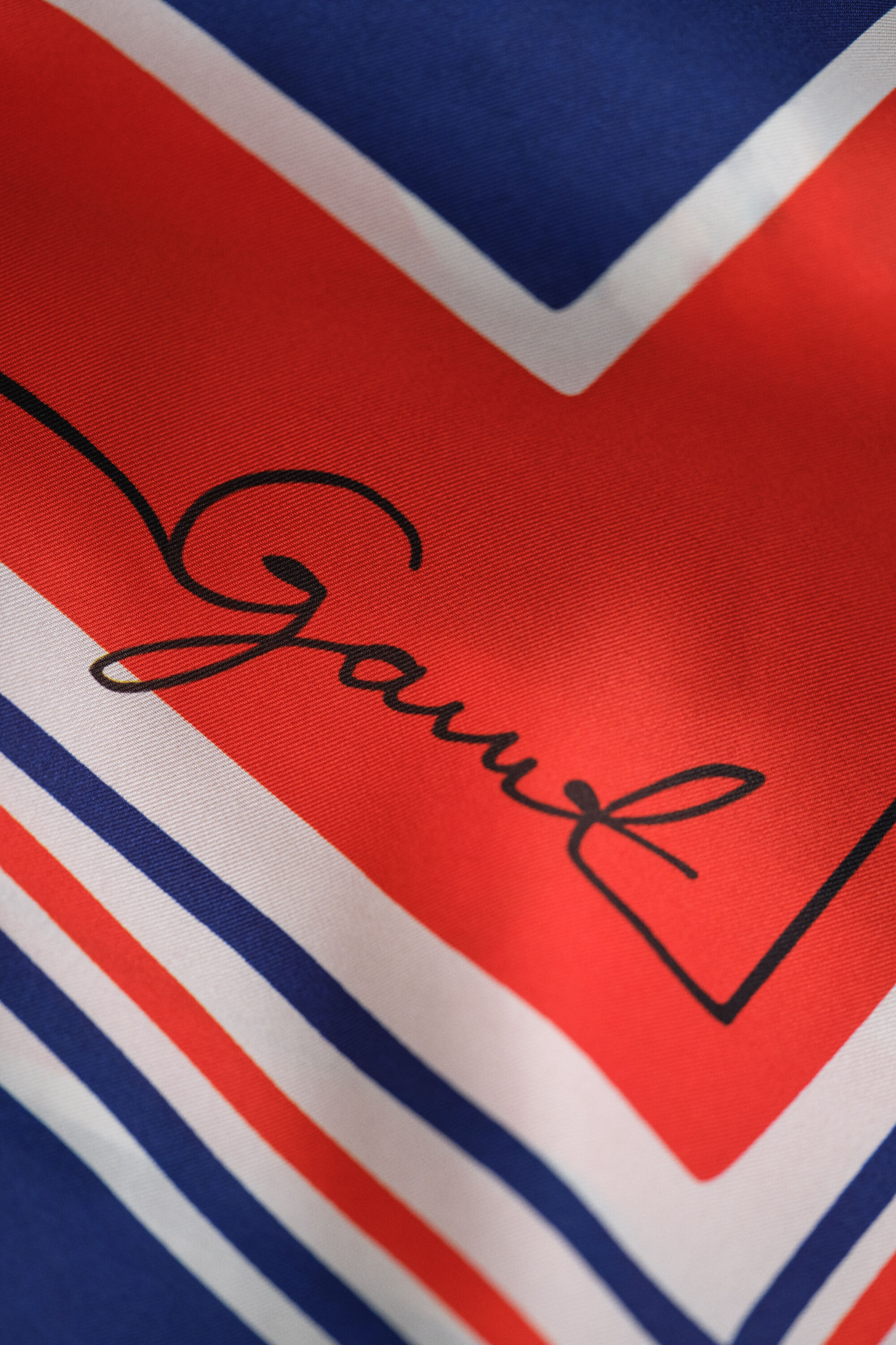 Foulard en soie à rayures marinières