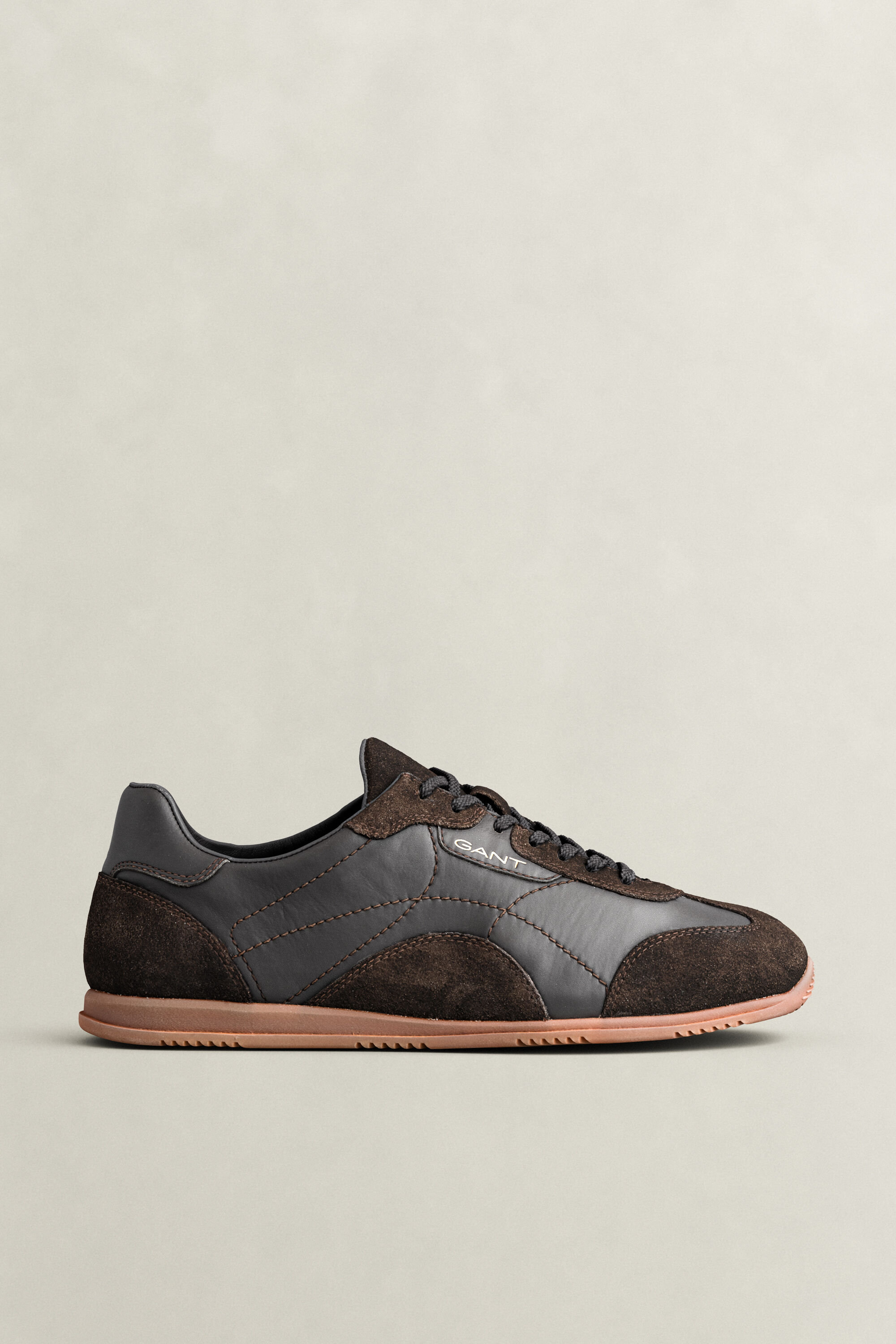 Baskets en cuir et daim Spearclub