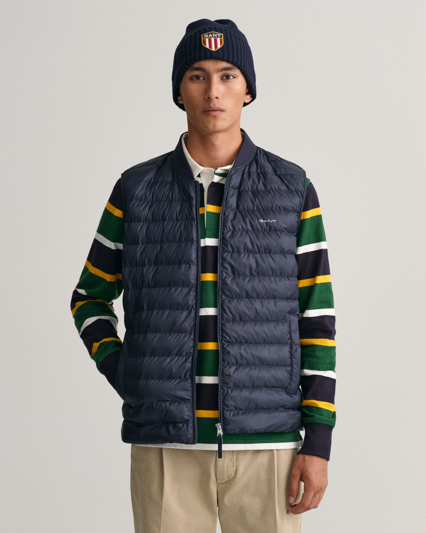 Bonnet Banner Shield