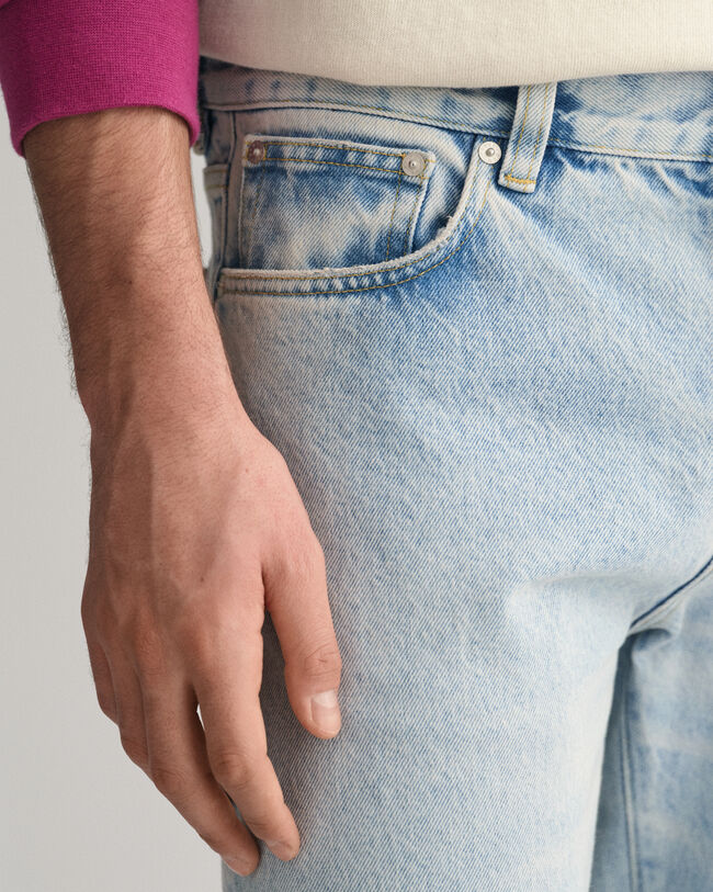 Jean loose fit en denim clair délavé