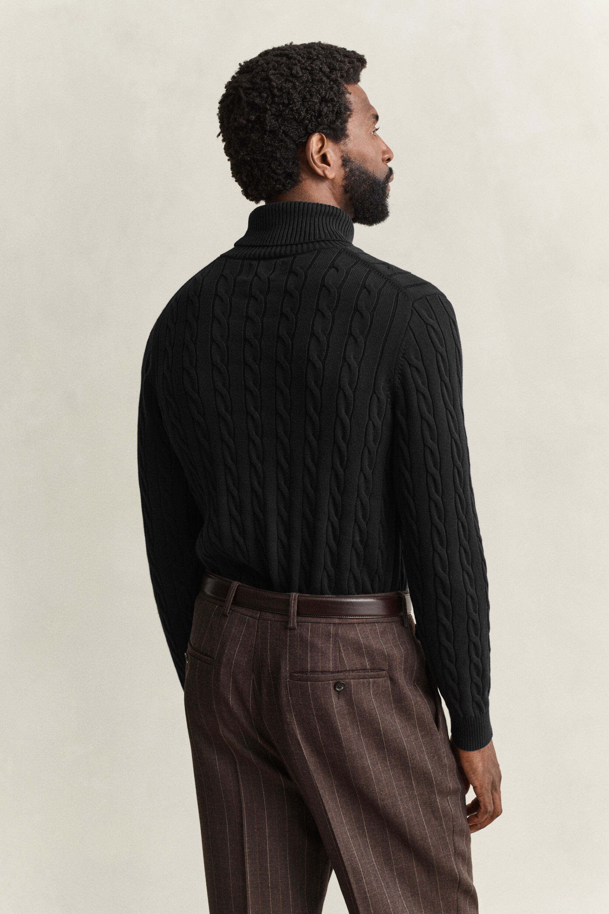 Pull col roulé en maille torsadée de coton