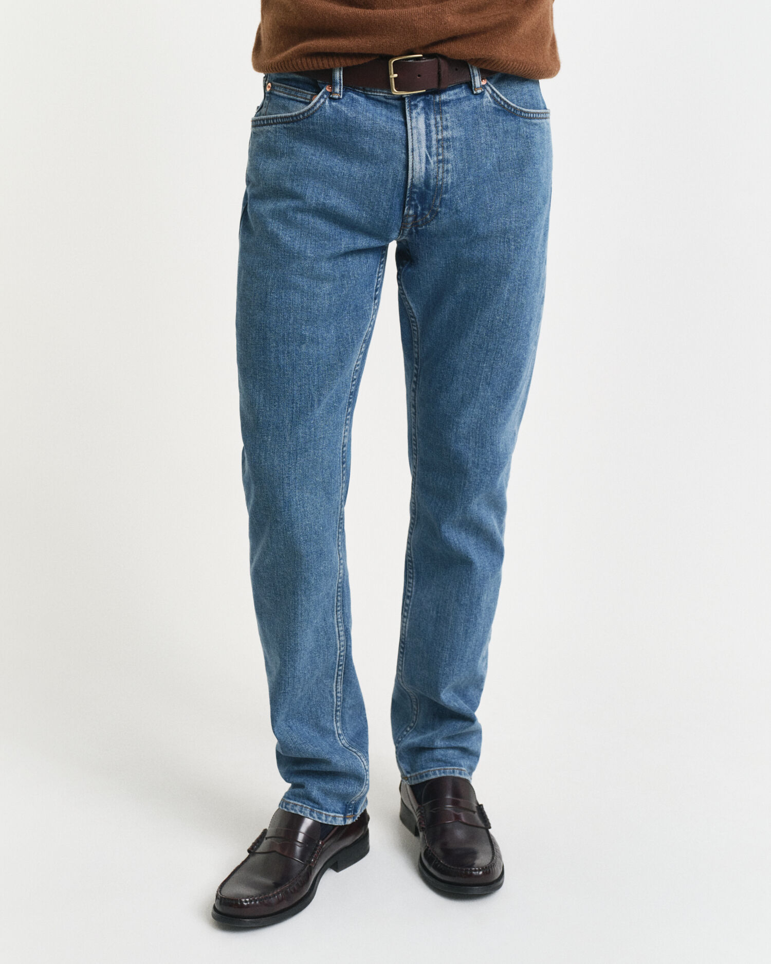 Regular Fit Clean Wash jeans
