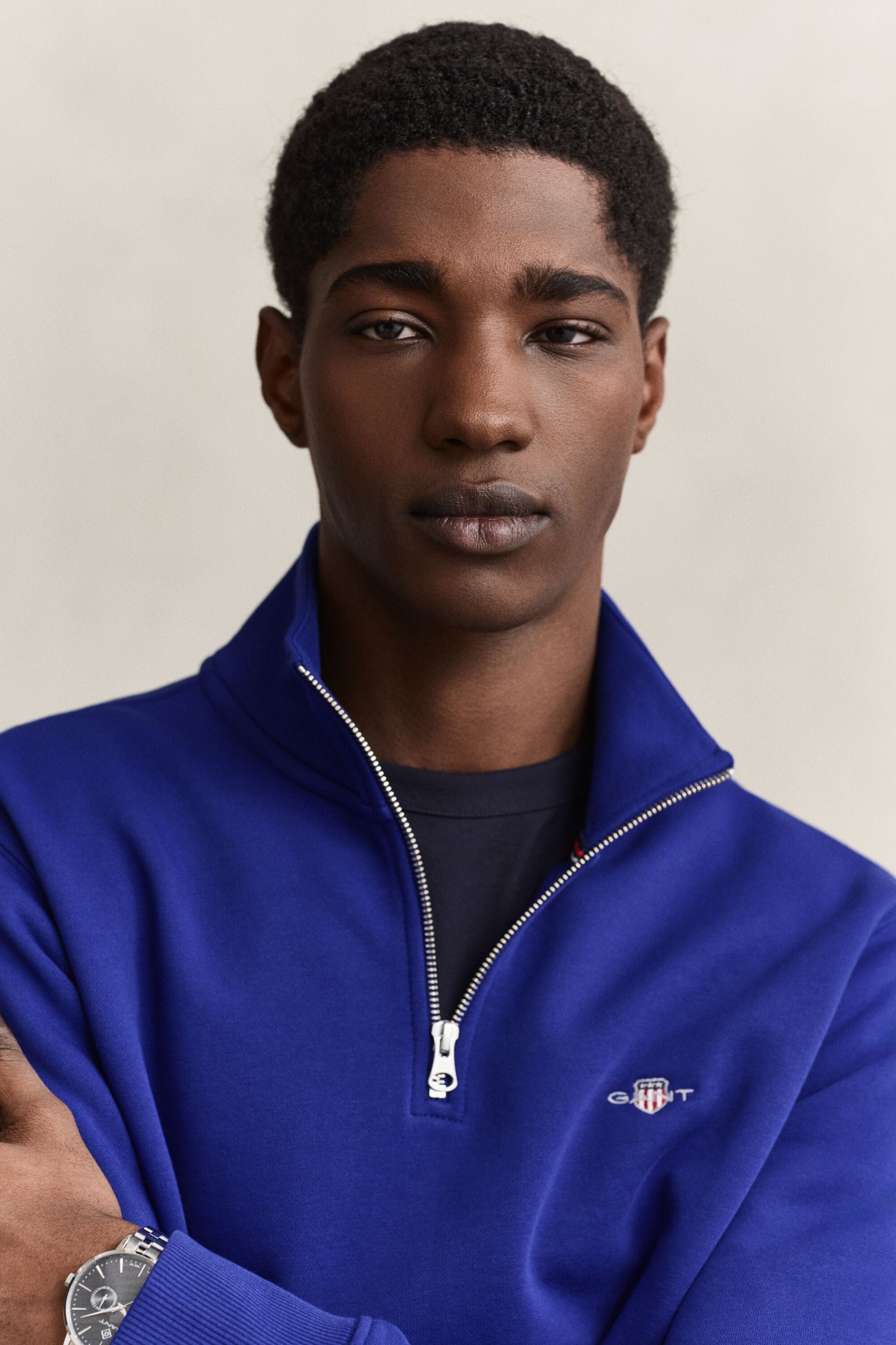 Shield sweatshirt met korte rits