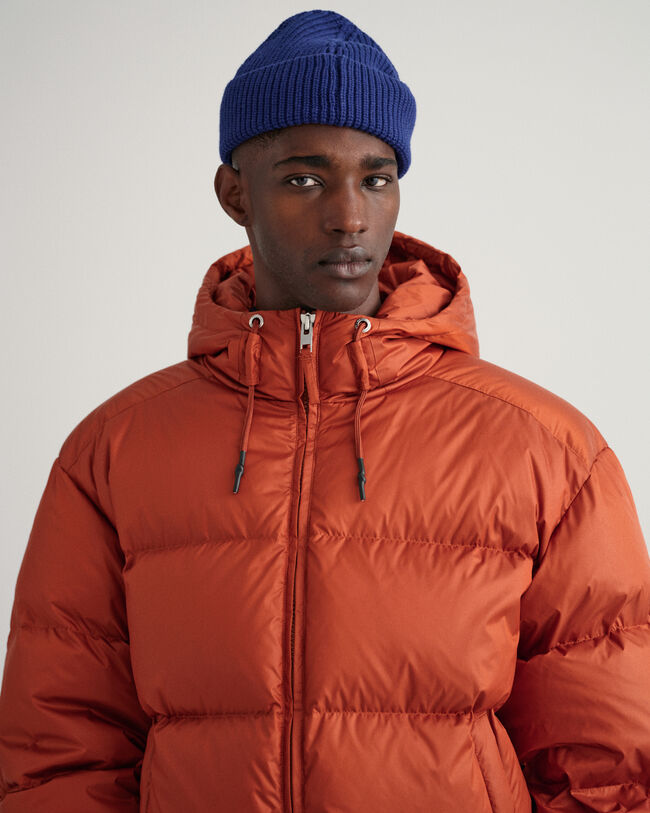 Glanzend gewatteerd jack