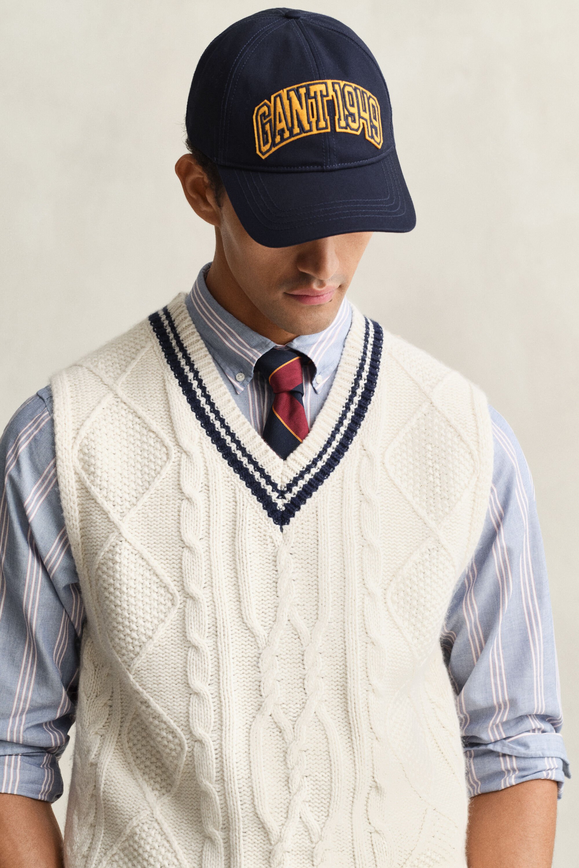 Gebreide bodywarmer met kabels