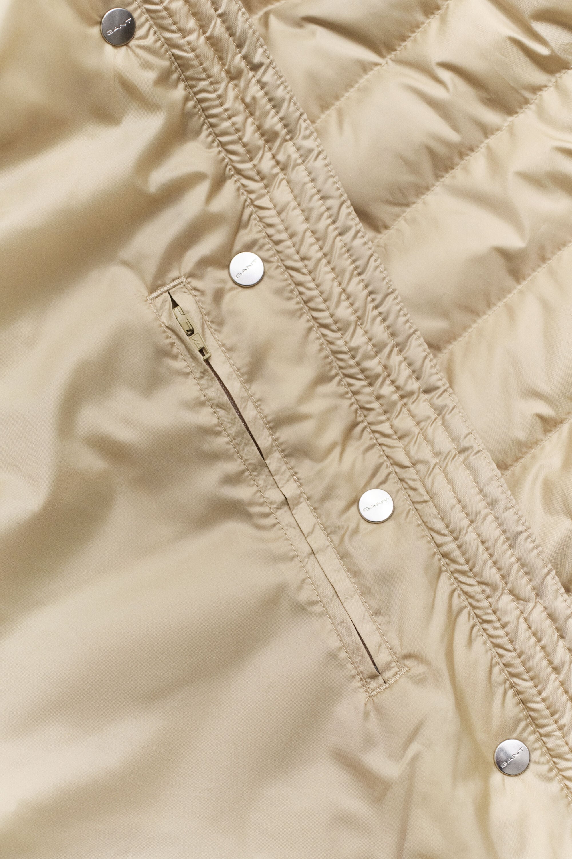 Lichte donsbodywarmer