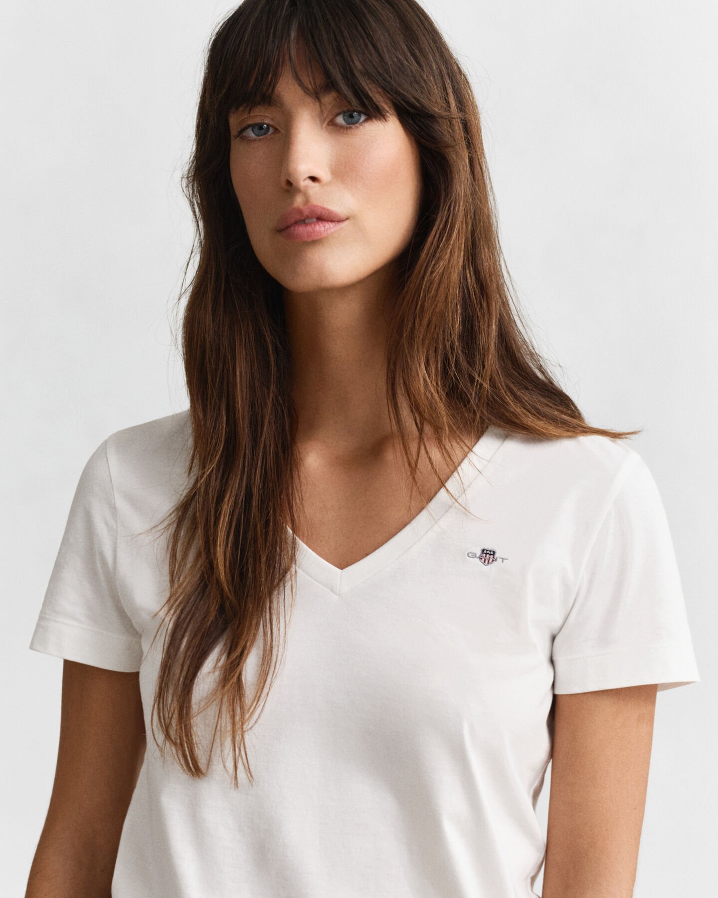 T-shirt col V Shield