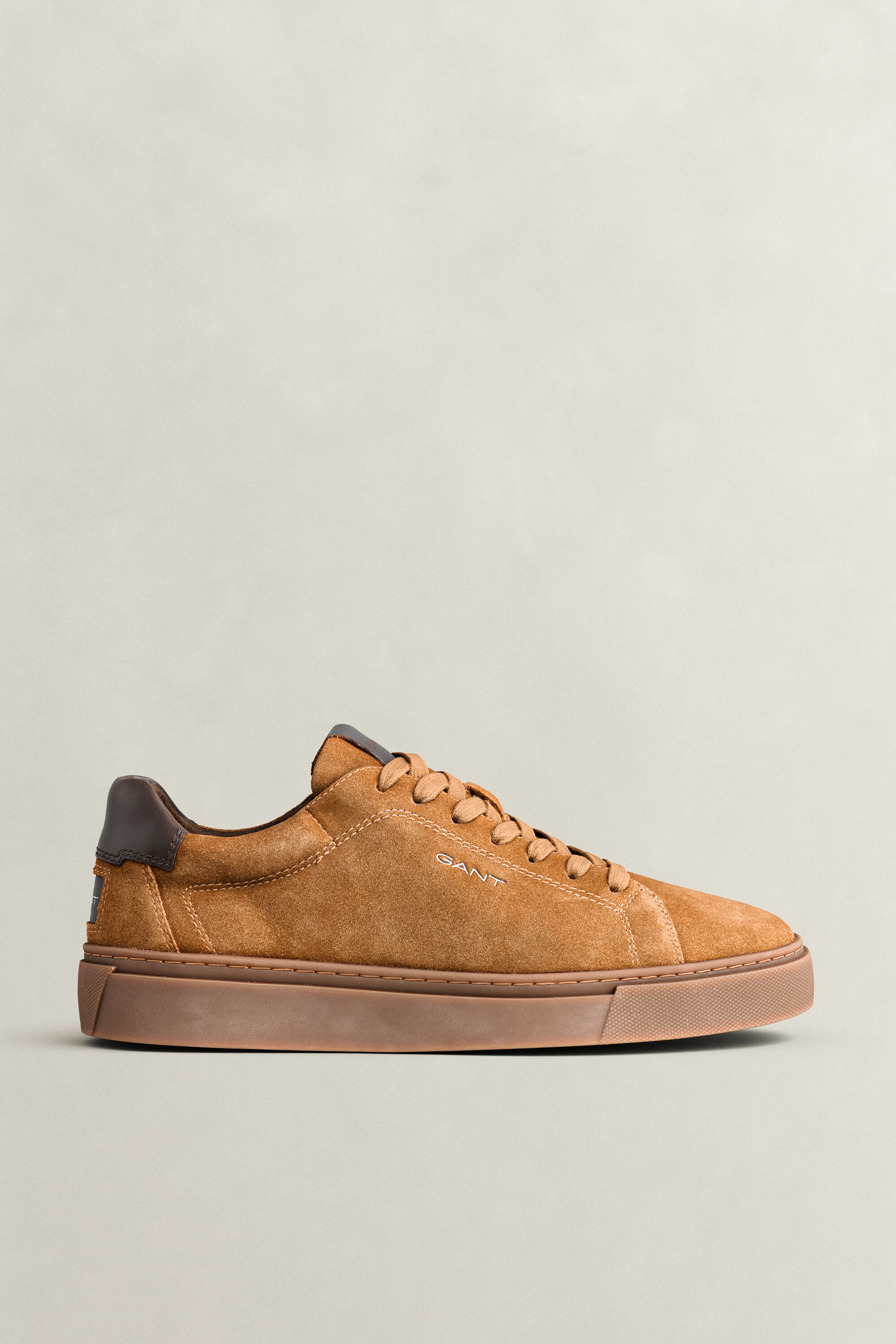 Baskets en daim McJulien