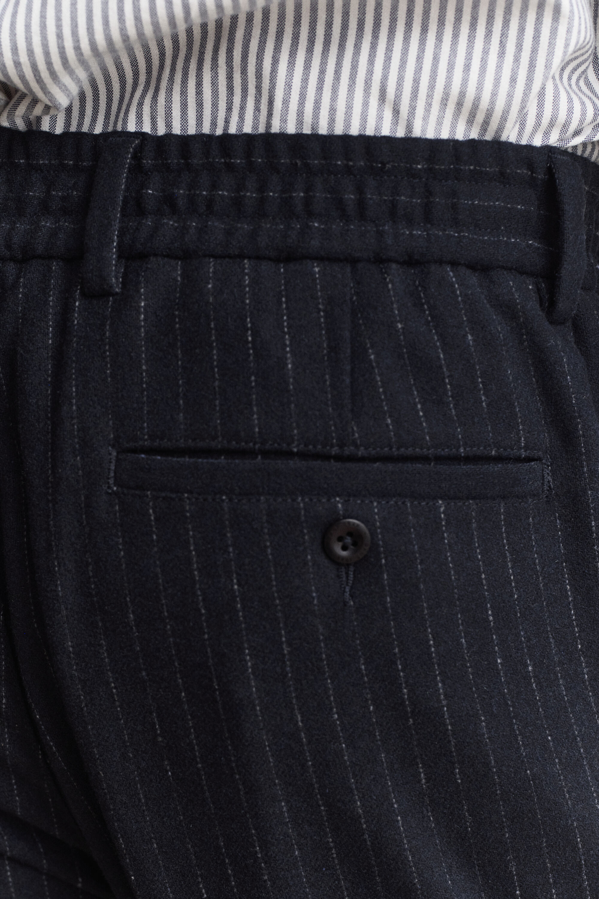 Pantalon coupe fuselée en flanelle de laine