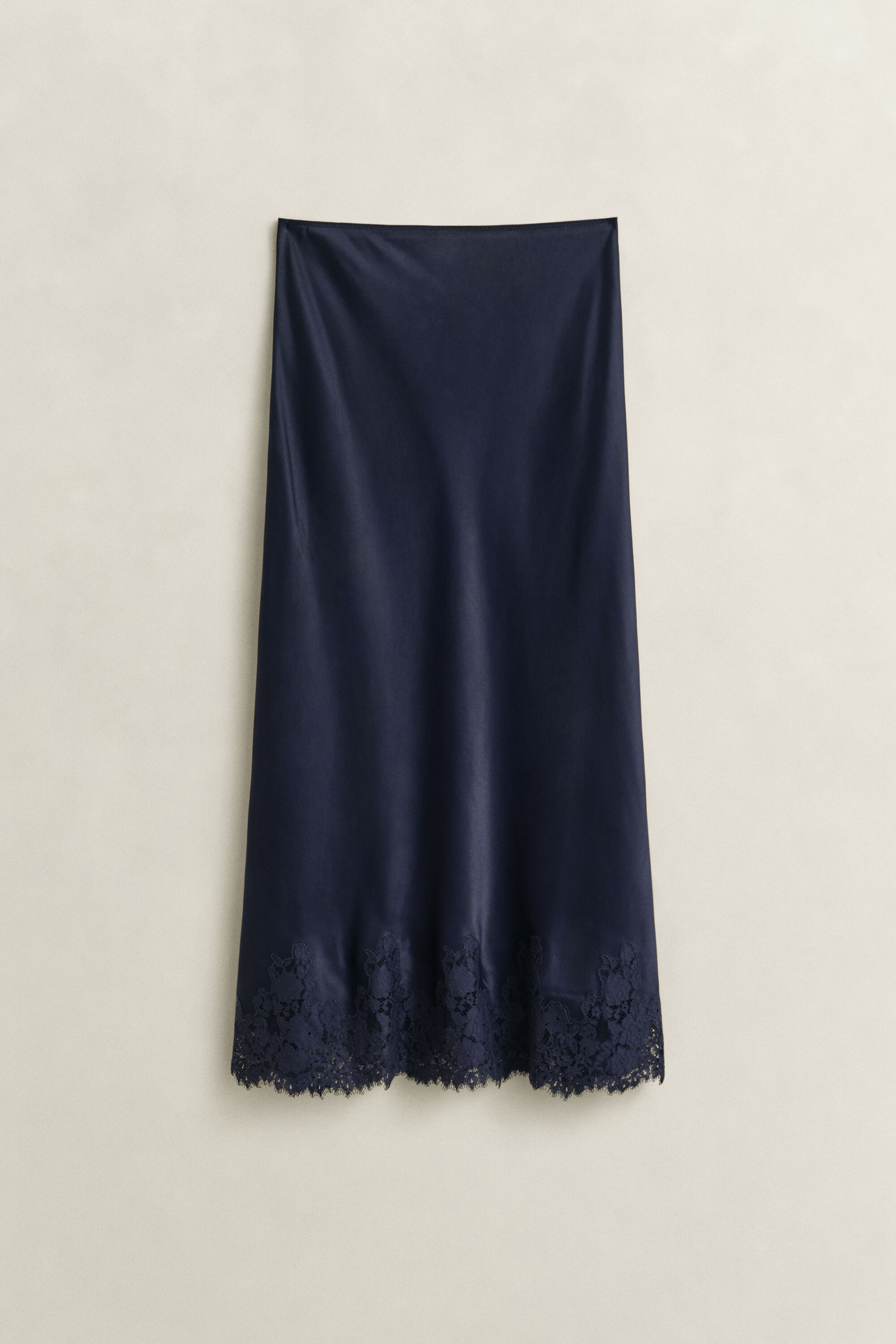 Jupe midi en satin et dentelle